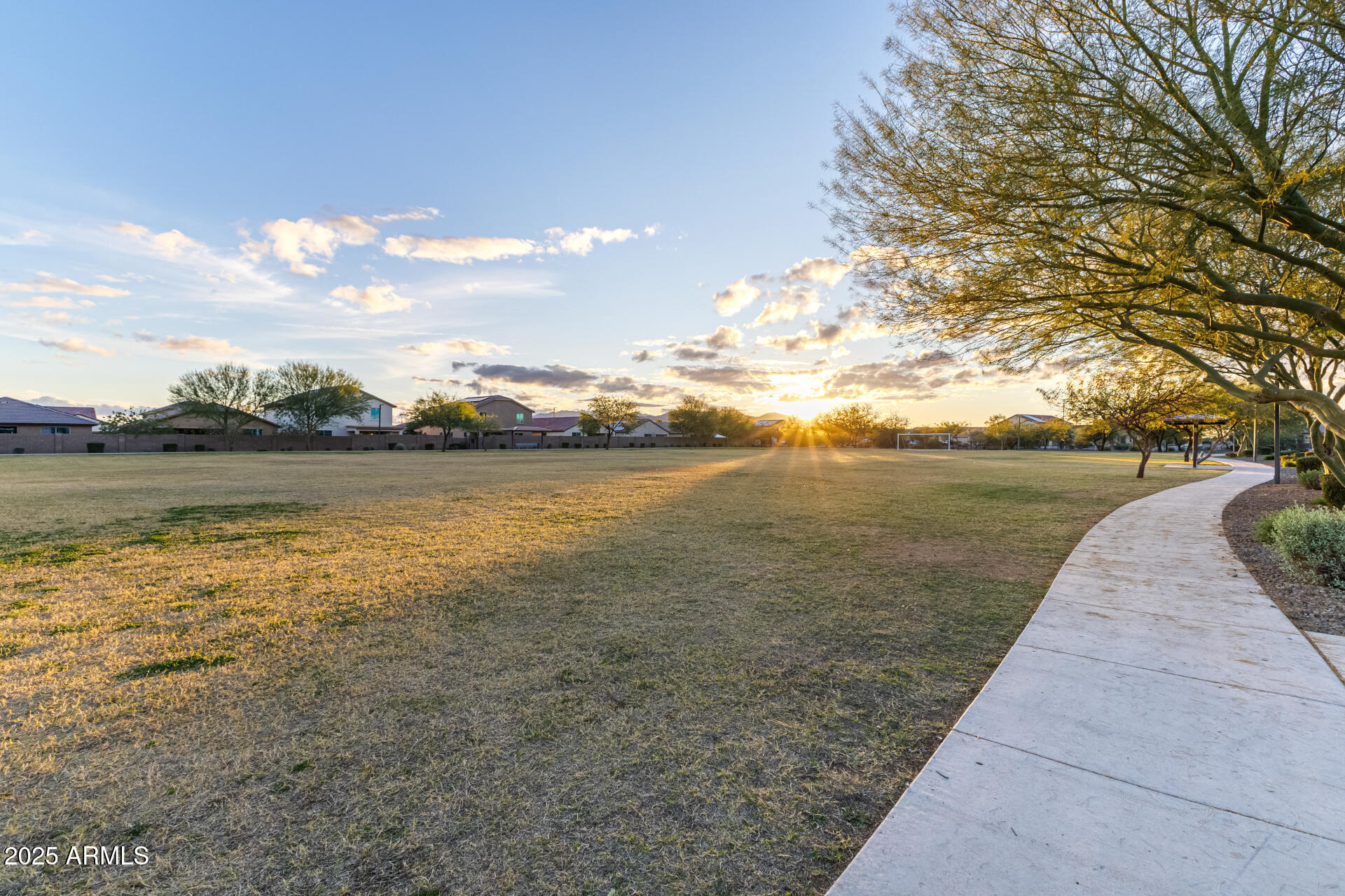 17525 W MONTE LINDO Lane