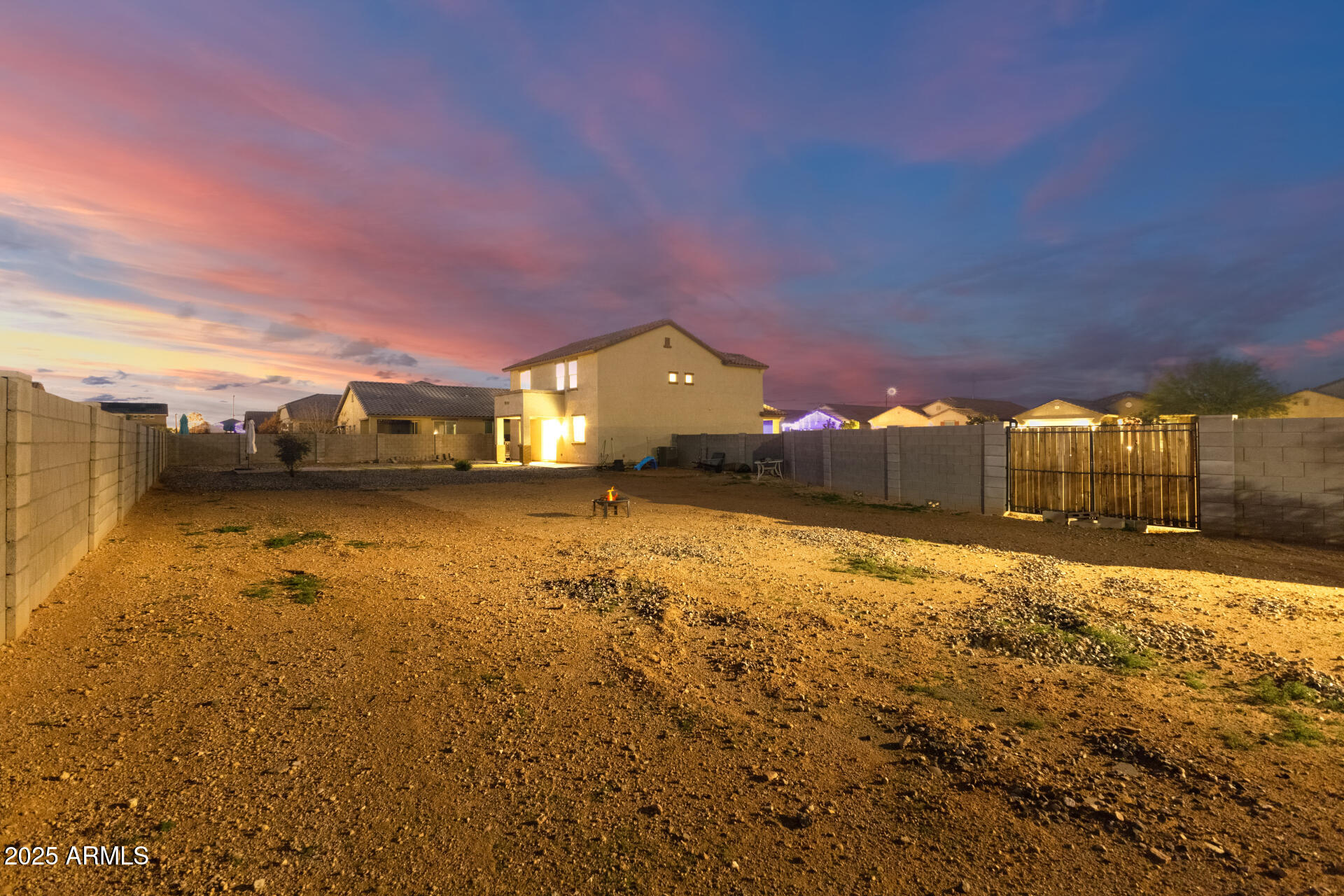 17525 W MONTE LINDO Lane