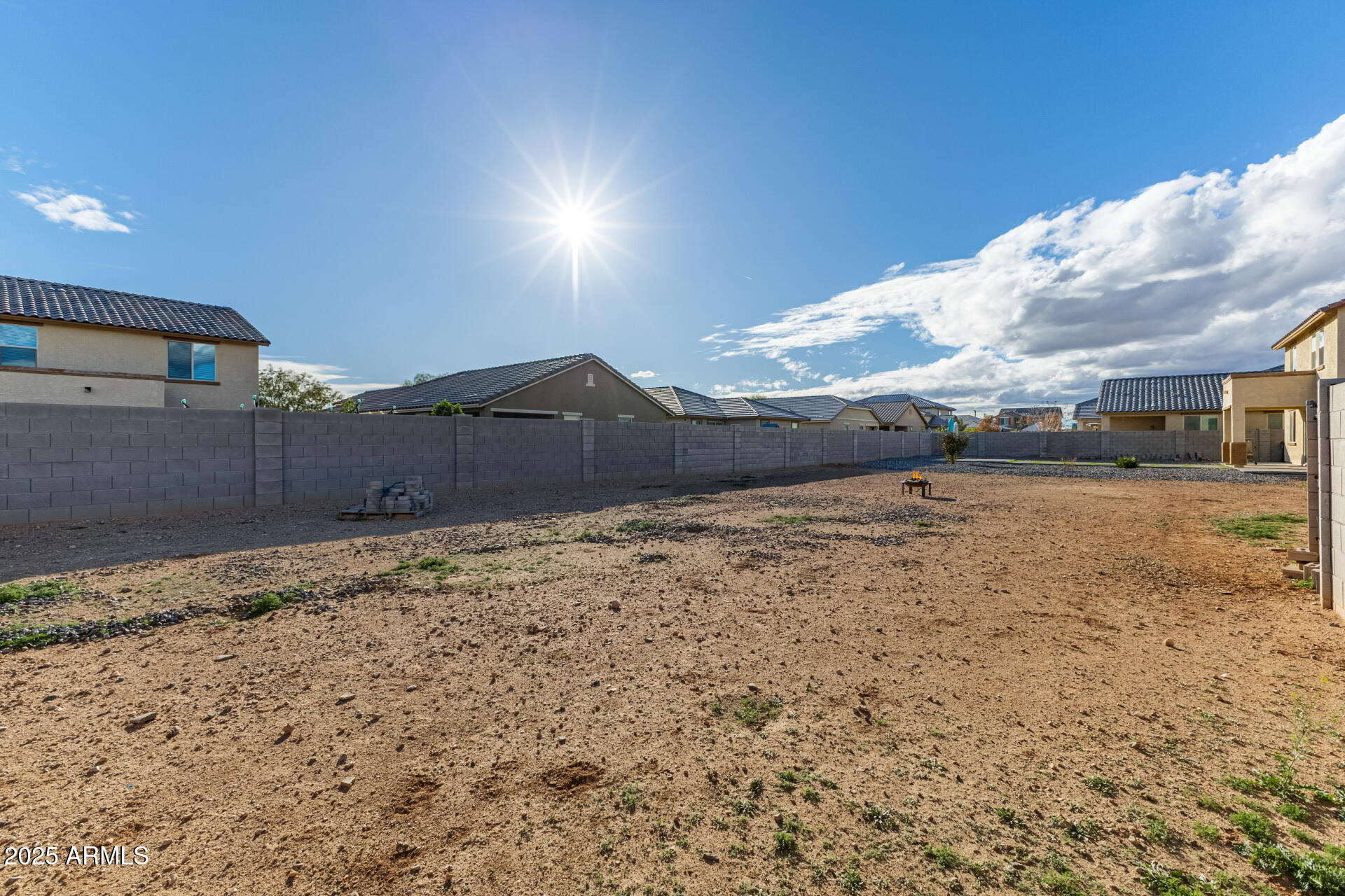 17525 W MONTE LINDO Lane