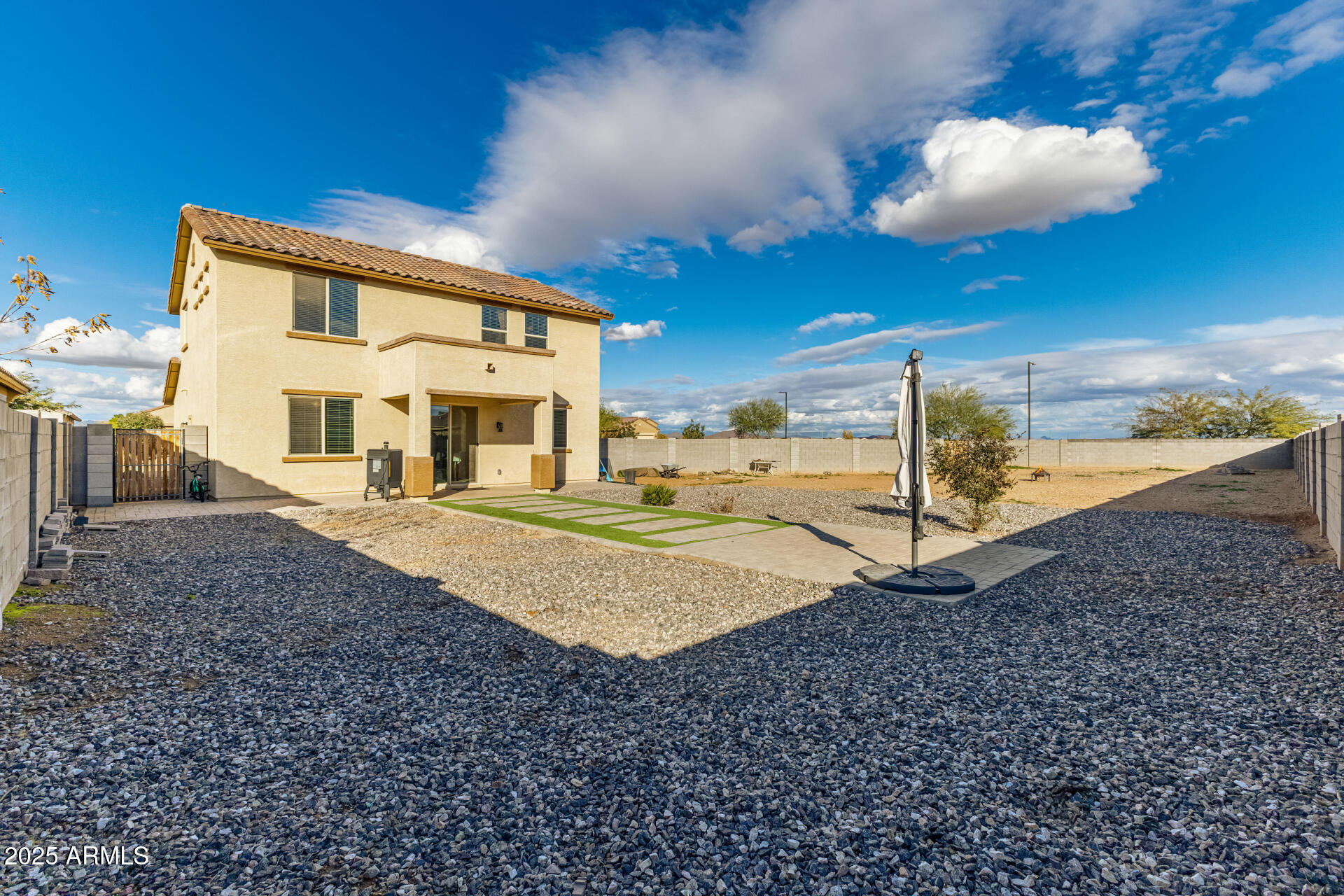 17525 W MONTE LINDO Lane