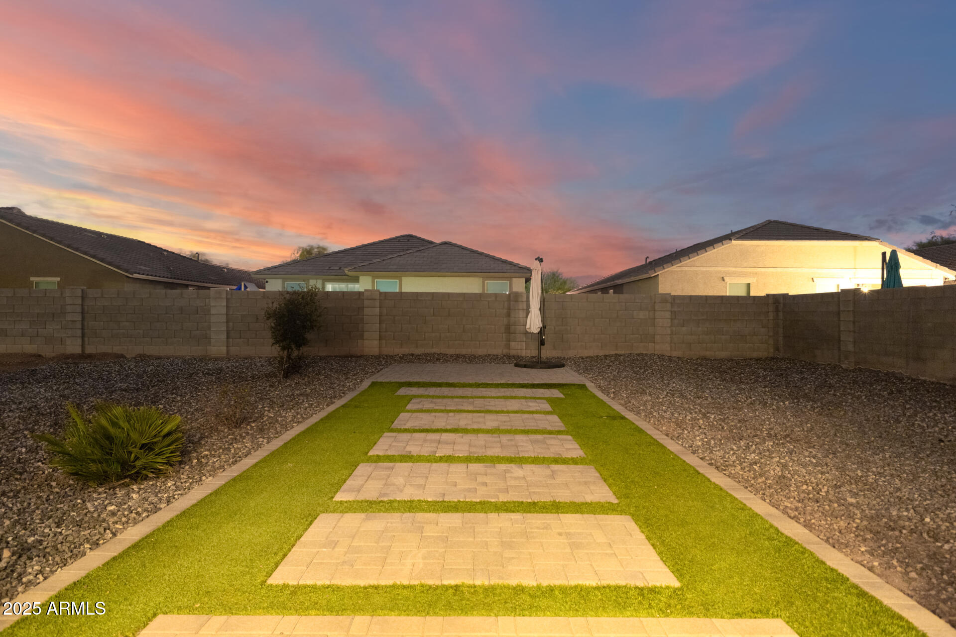 17525 W MONTE LINDO Lane