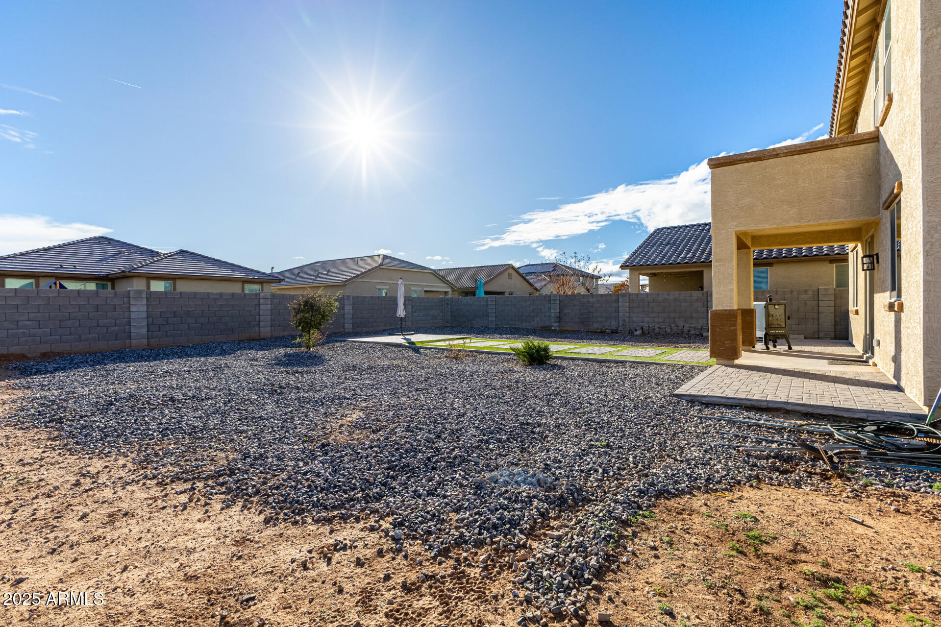 17525 W MONTE LINDO Lane