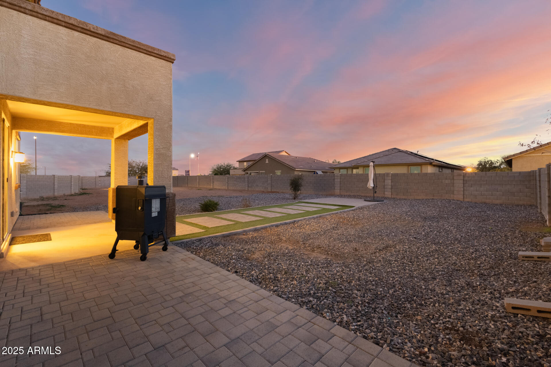 17525 W MONTE LINDO Lane