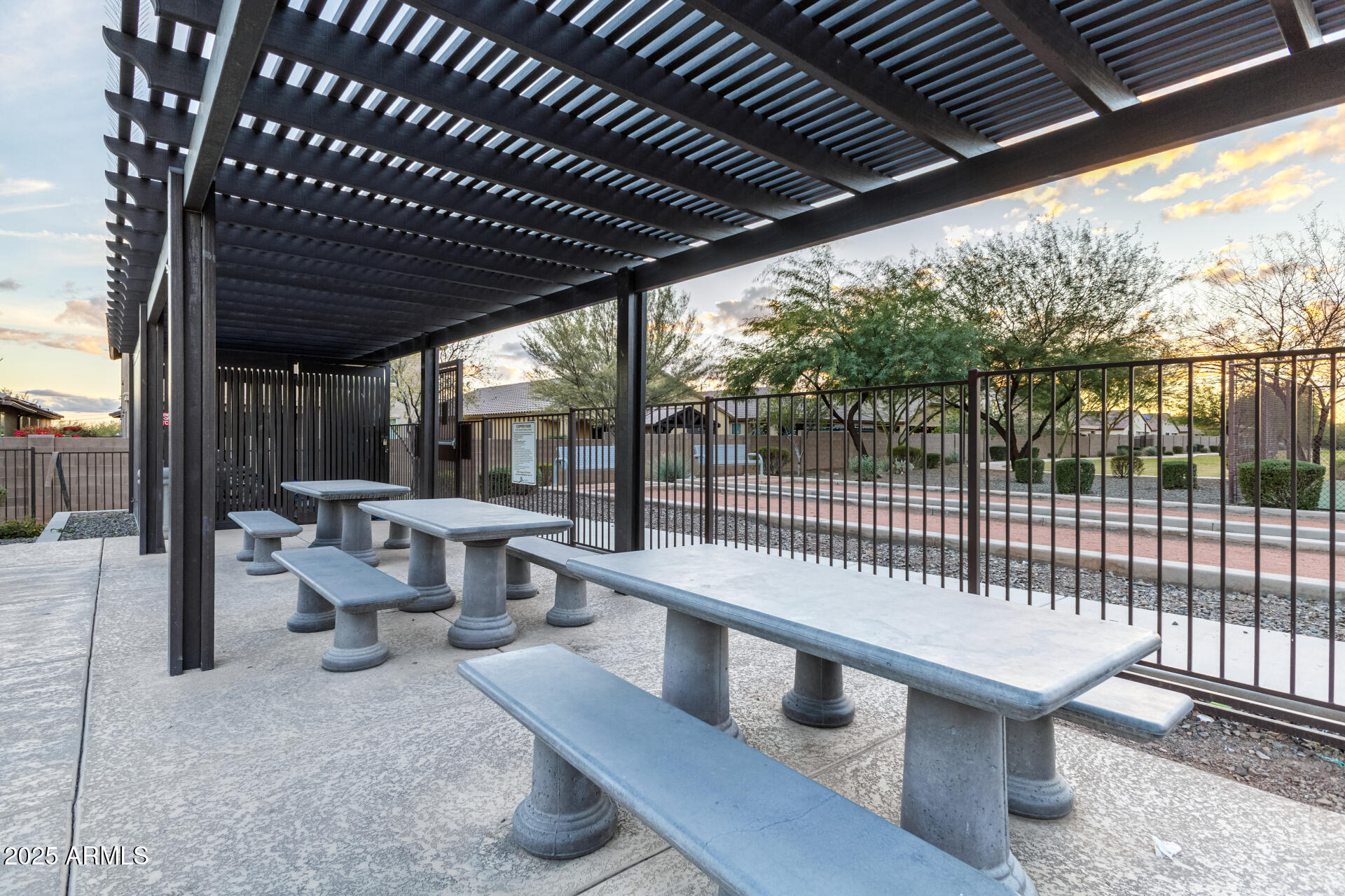 17525 W MONTE LINDO Lane