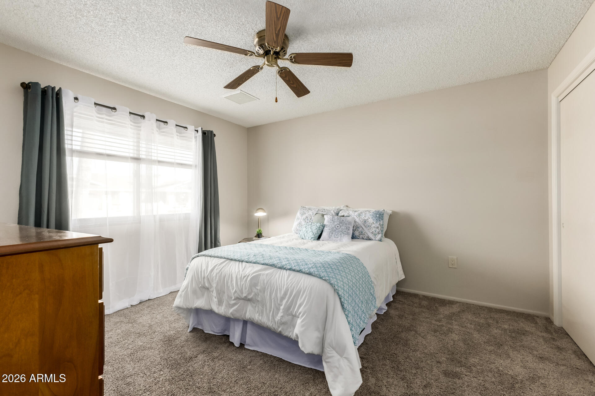 12423 W FOXFIRE Drive