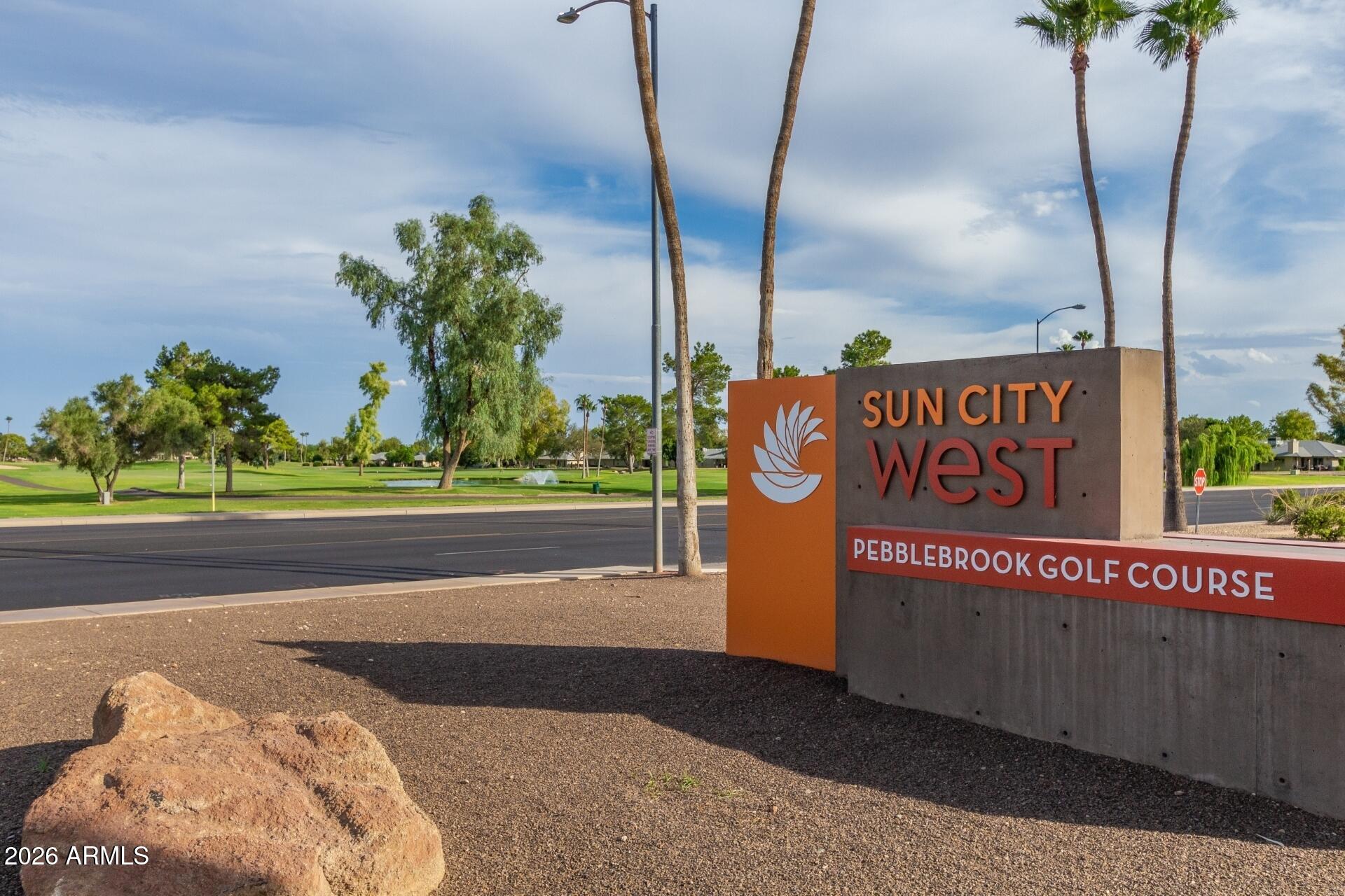 12423 W FOXFIRE Drive