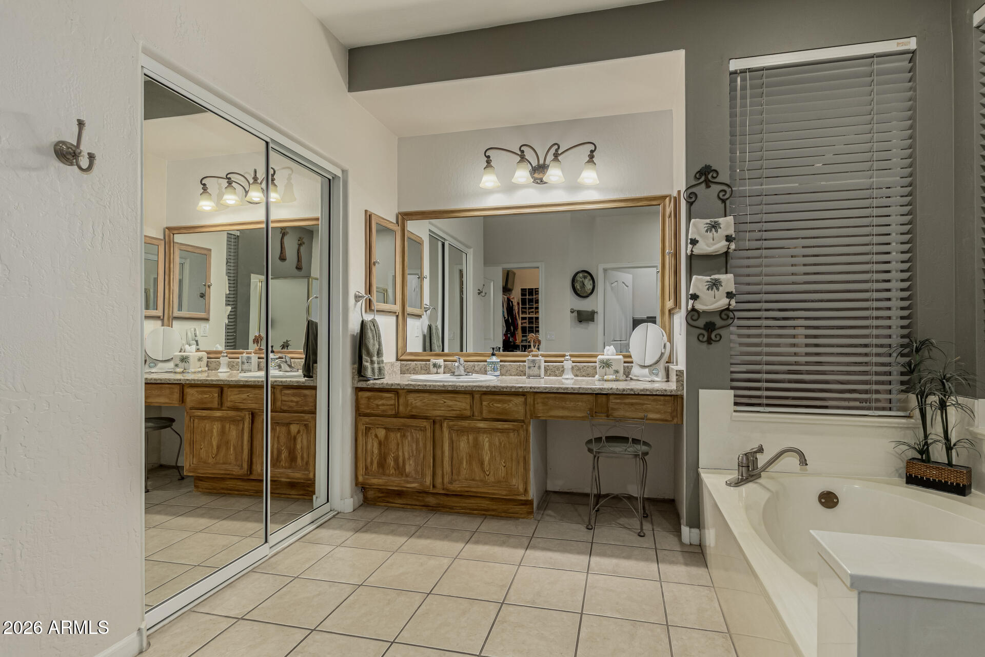 8719 W KATHLEEN Road