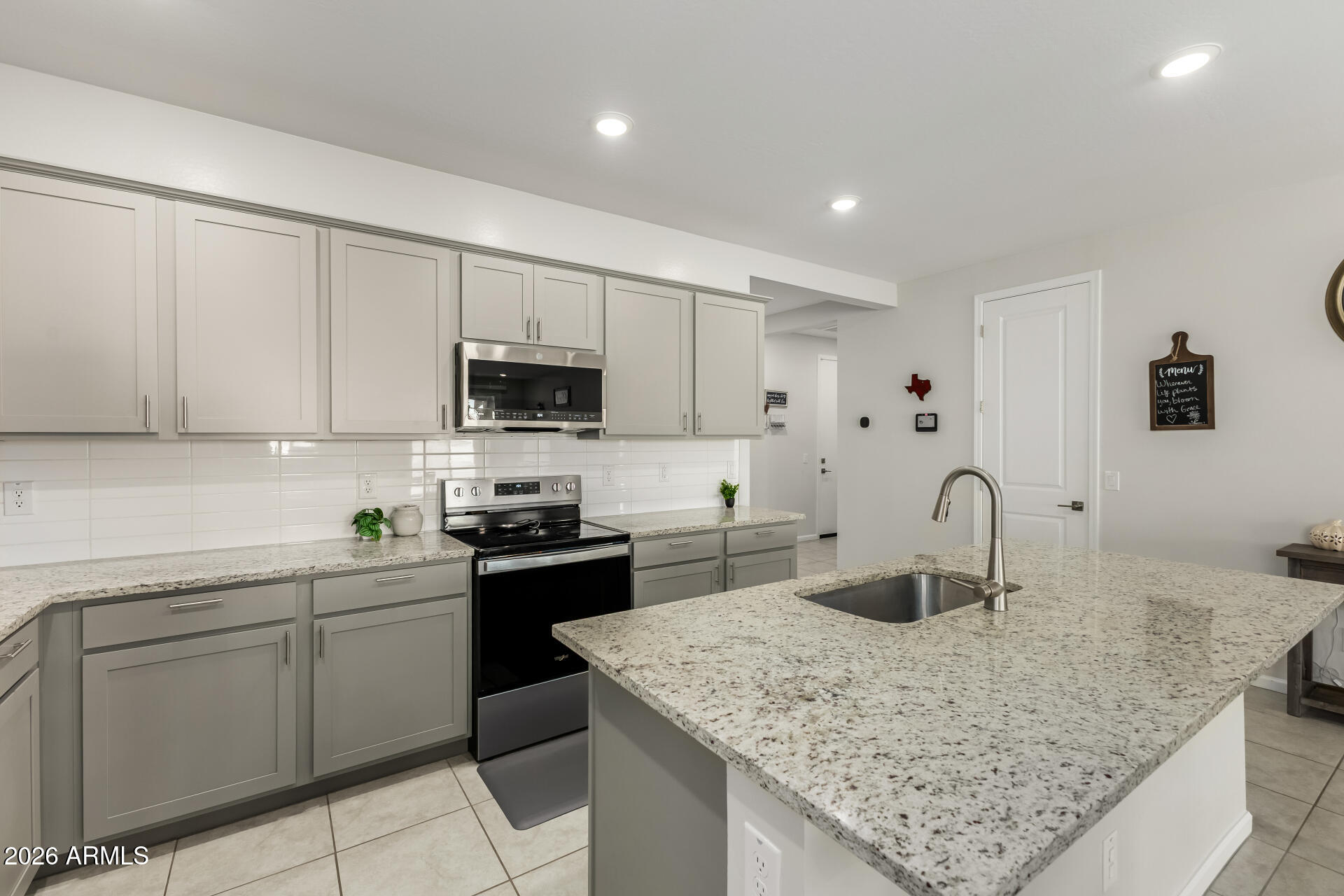 18038 W AVENIDA DEL SOL