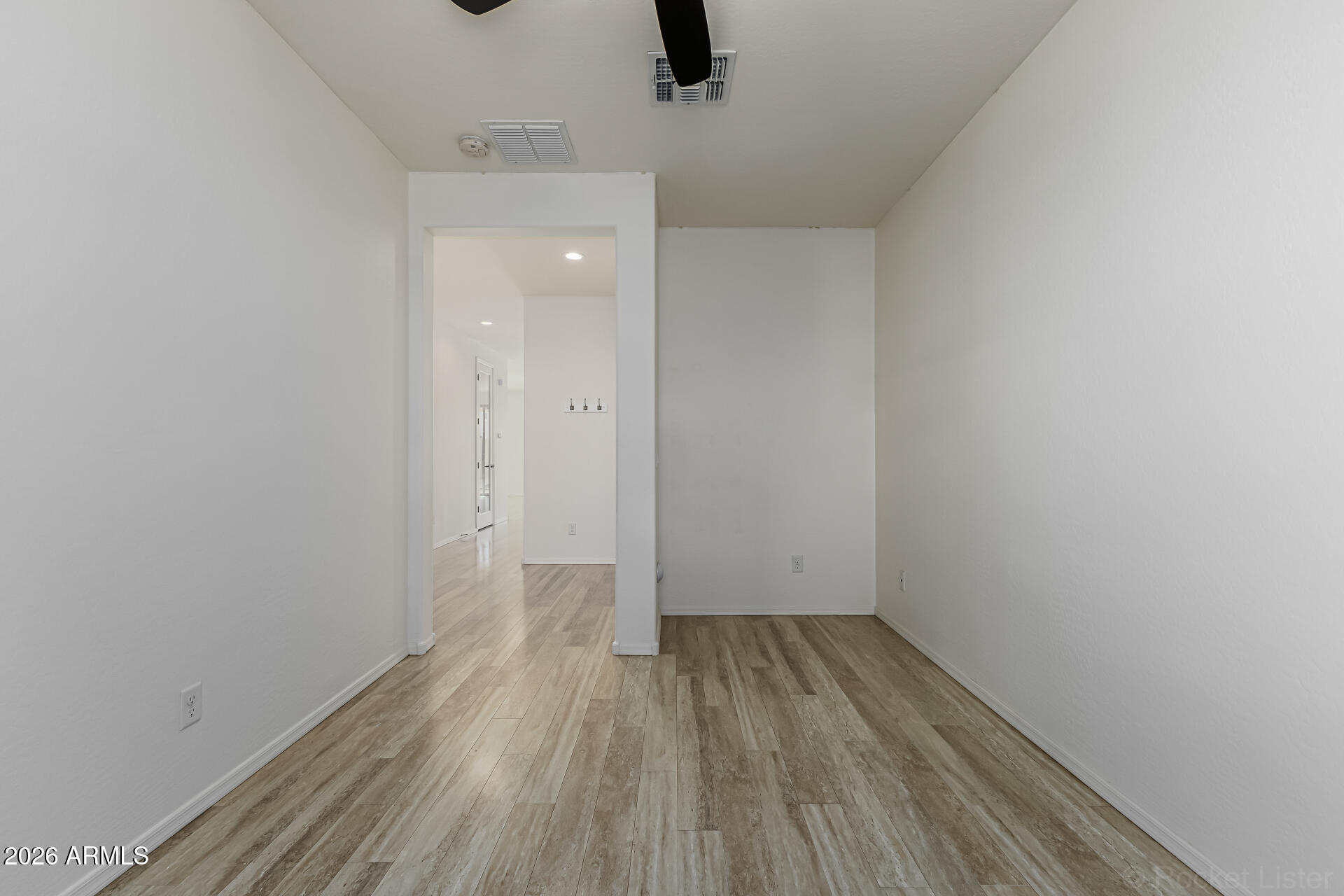 16643 W YUCATAN Drive