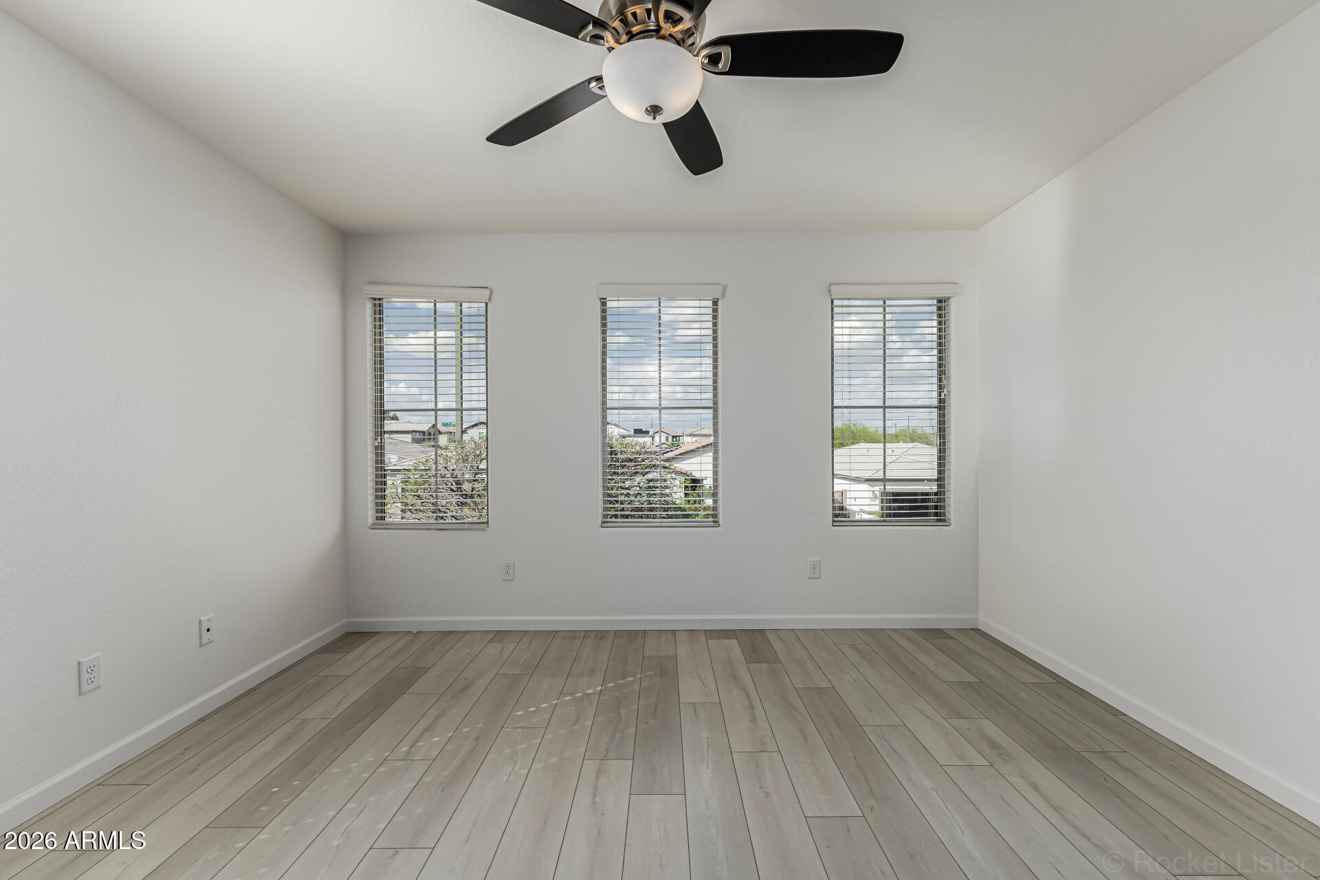 16643 W YUCATAN Drive