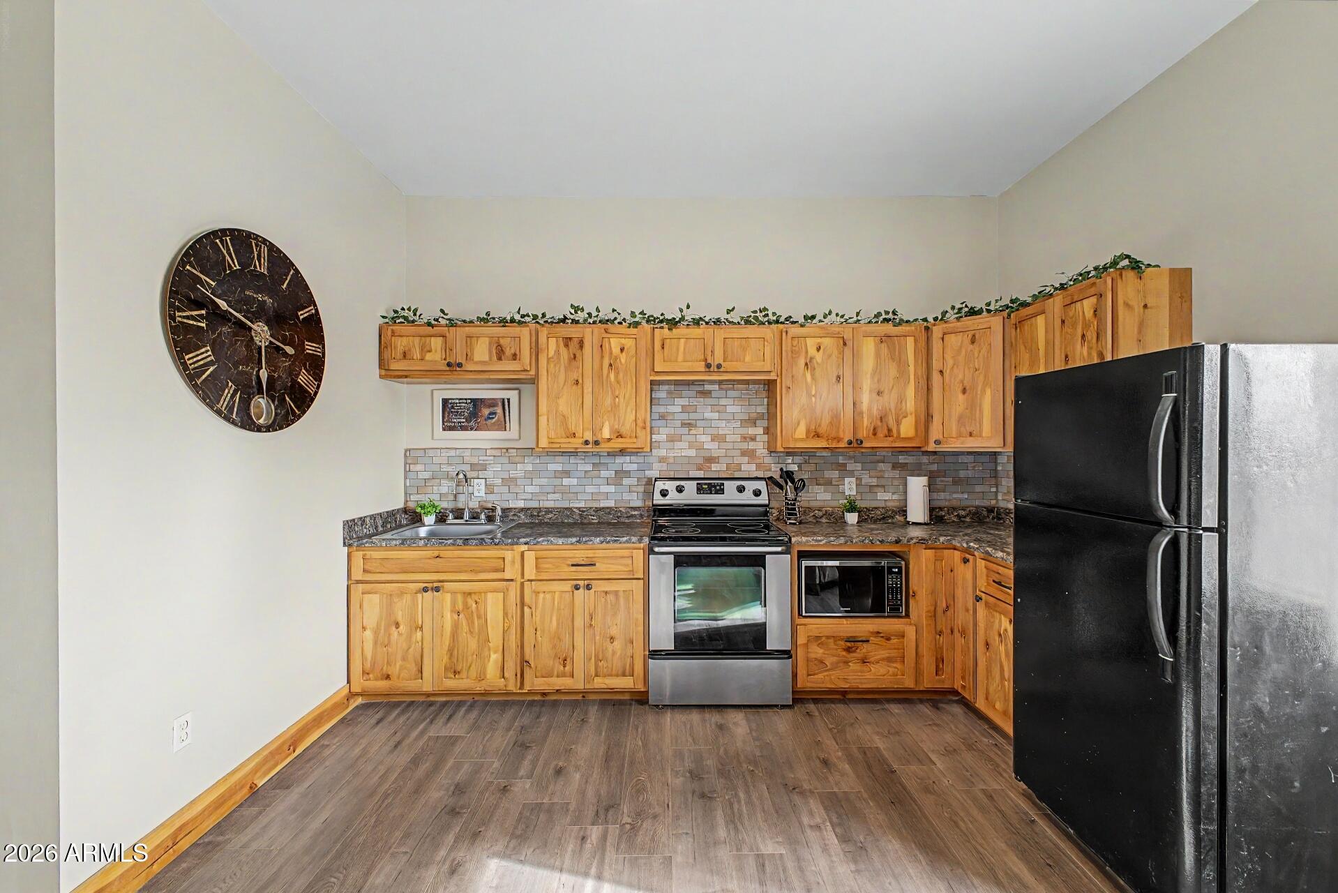 33232 W WINSLOW Avenue