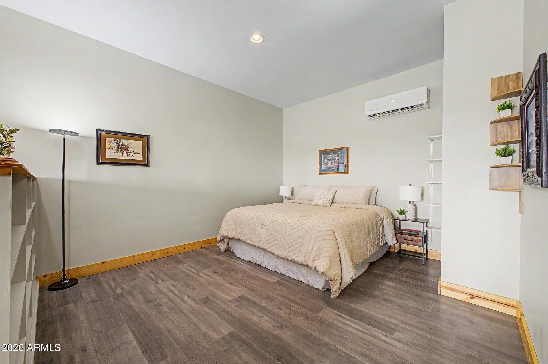 33232 W WINSLOW Avenue