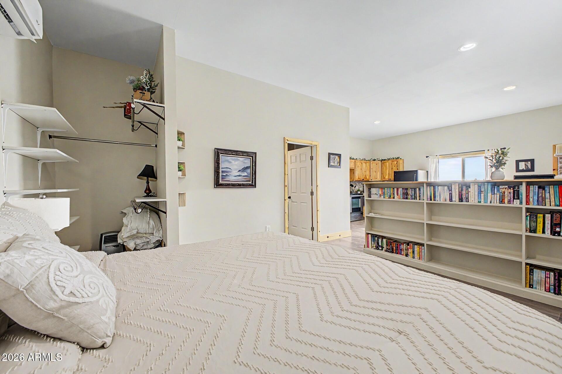 33232 W WINSLOW Avenue