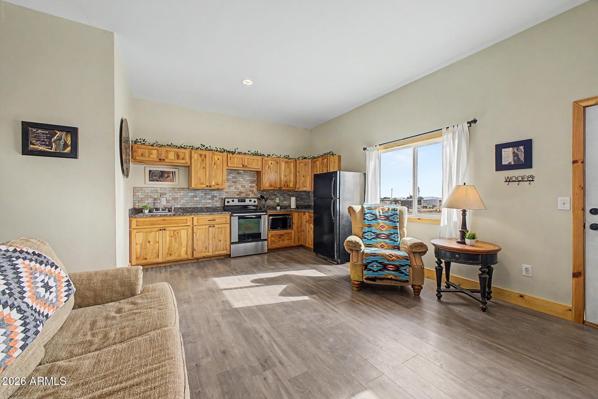 33232 W WINSLOW Avenue