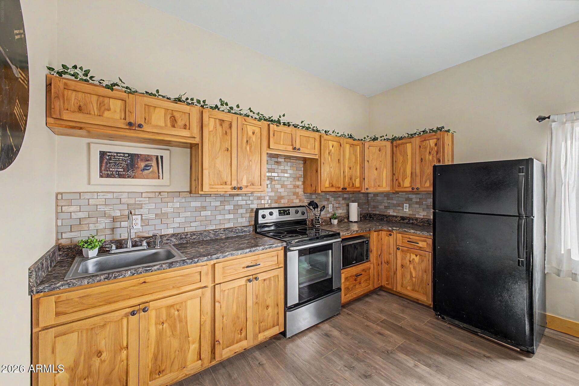 33232 W WINSLOW Avenue