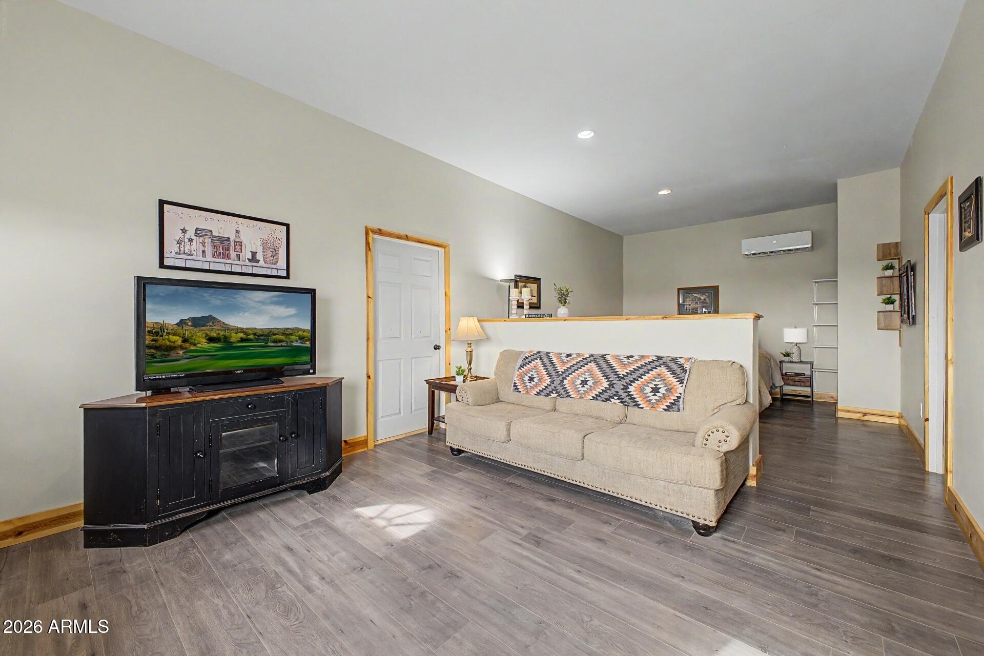 33232 W WINSLOW Avenue