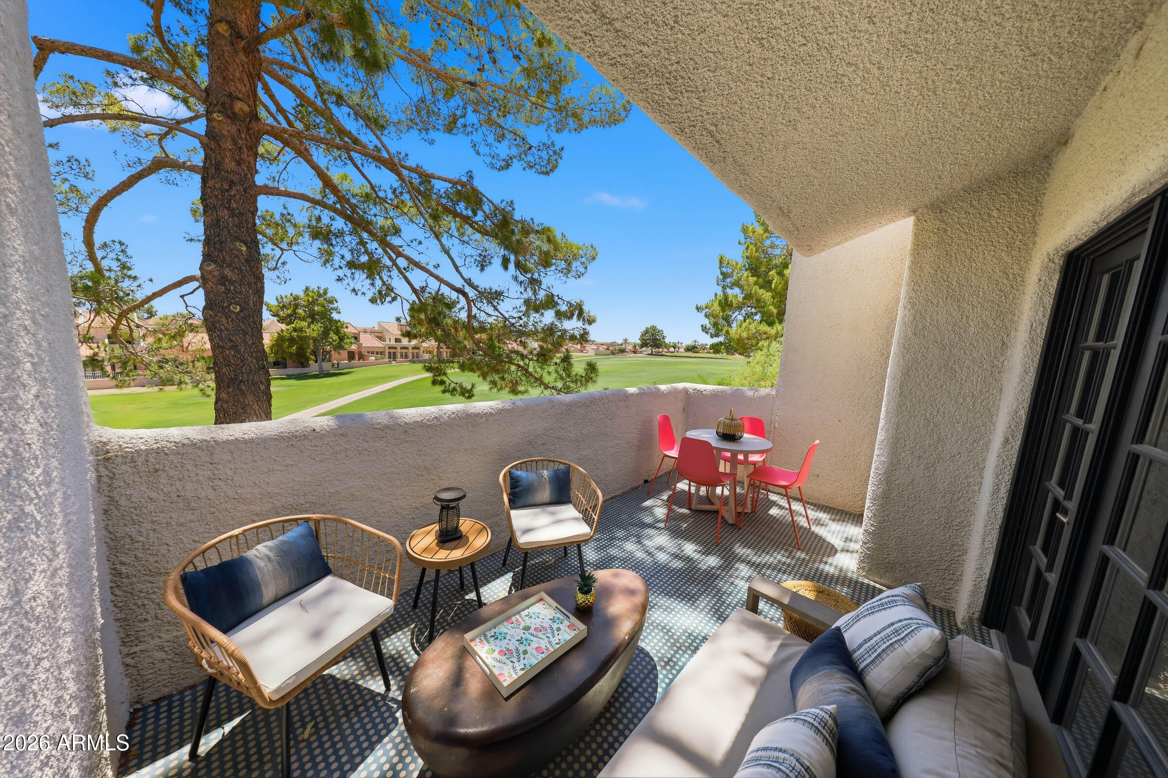 2947 E ROSE Lane