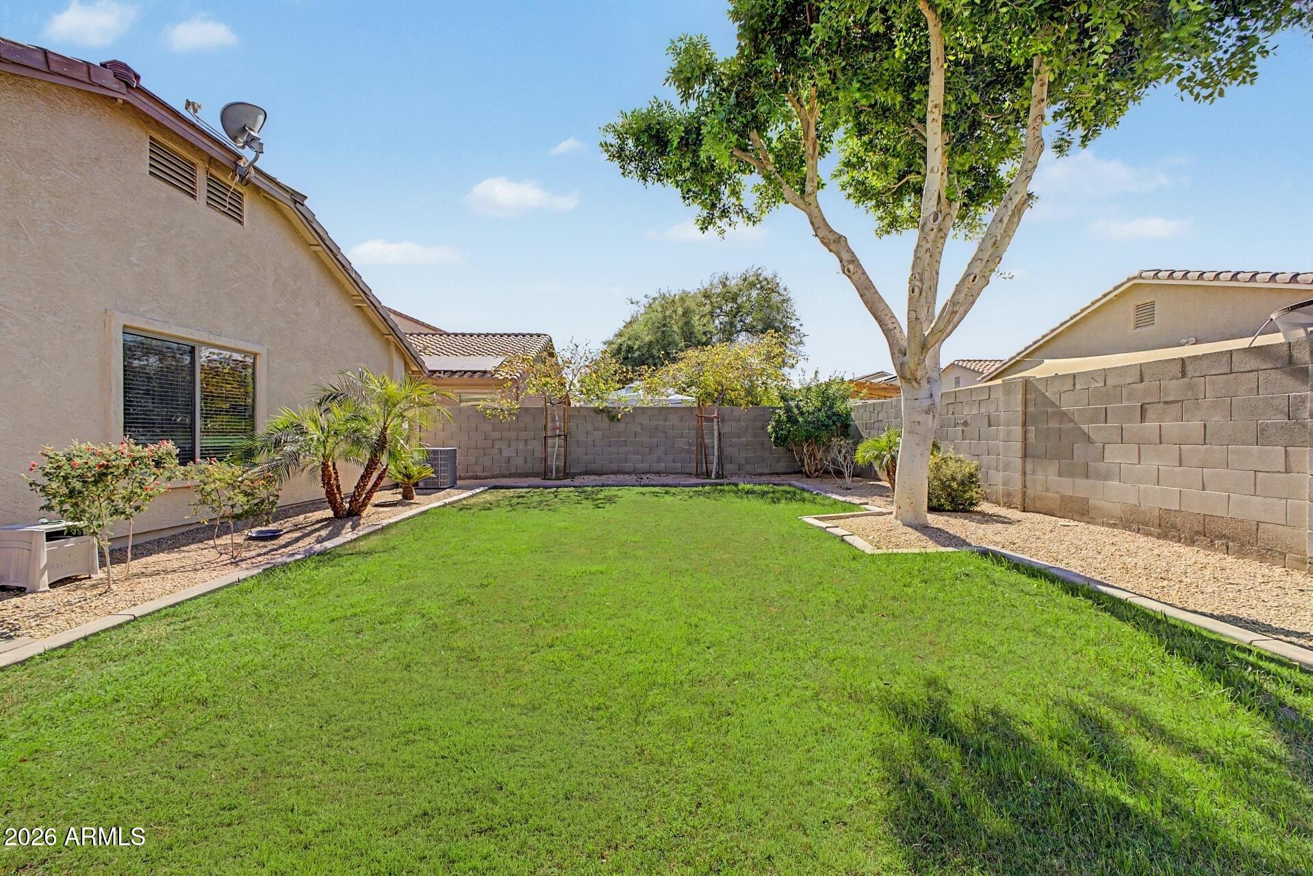 18236 W MISSION Lane