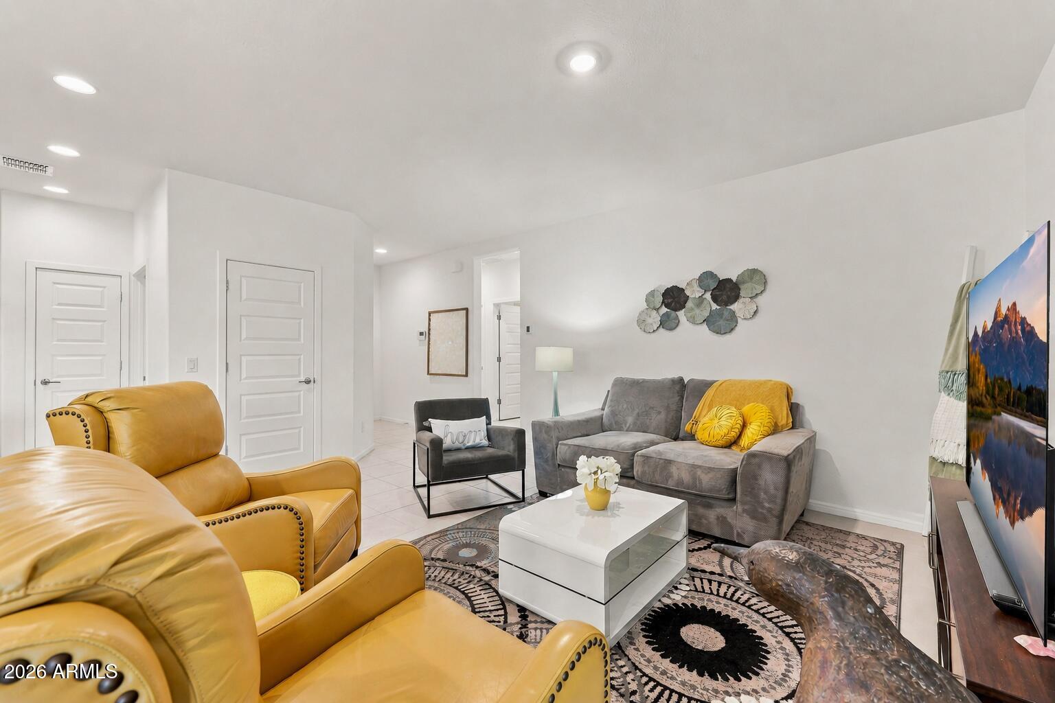 17310 W SMOKETREE Drive