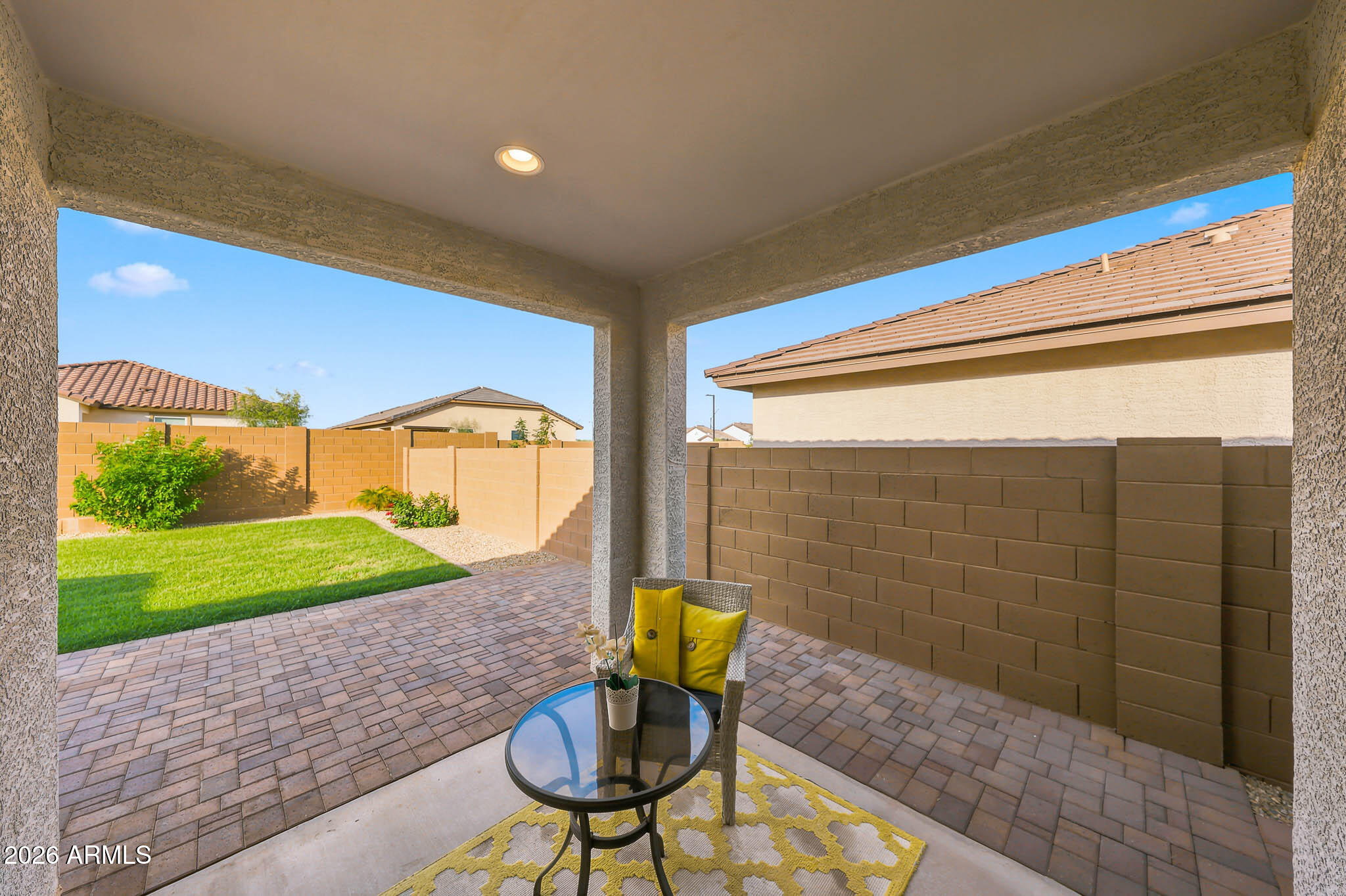 17310 W SMOKETREE Drive