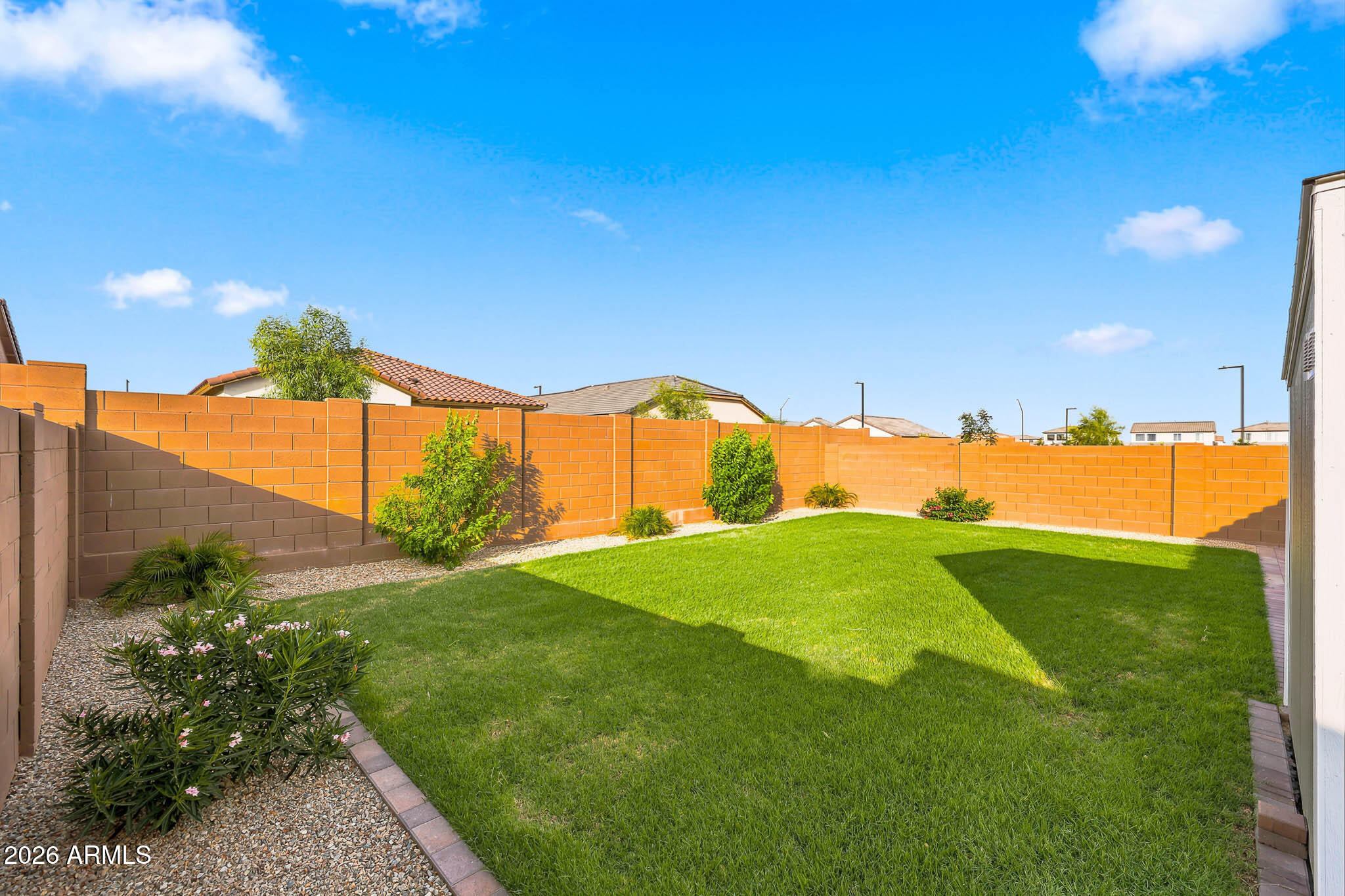 17310 W SMOKETREE Drive
