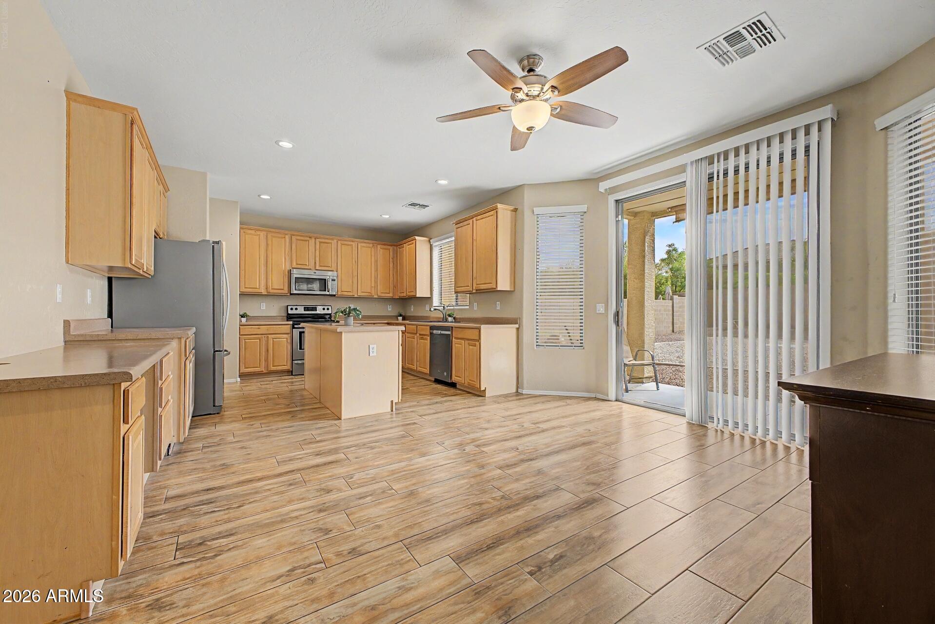31292 N SADDLEBAG Lane