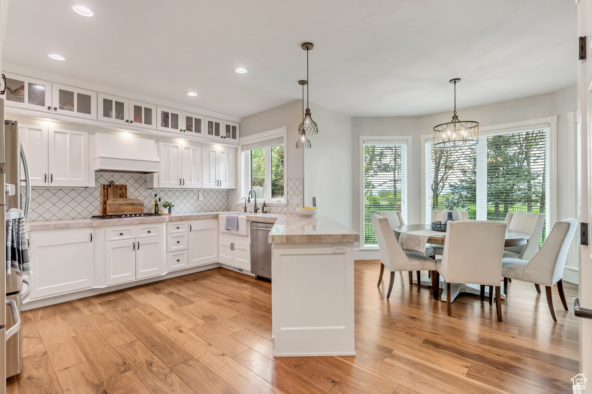 705 HAWKS REST DR