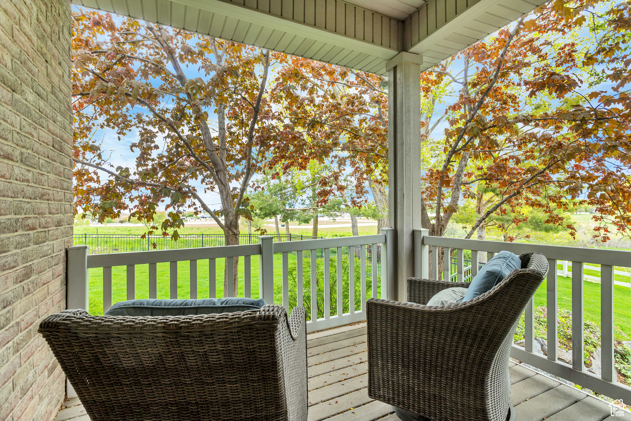 705 HAWKS REST DR