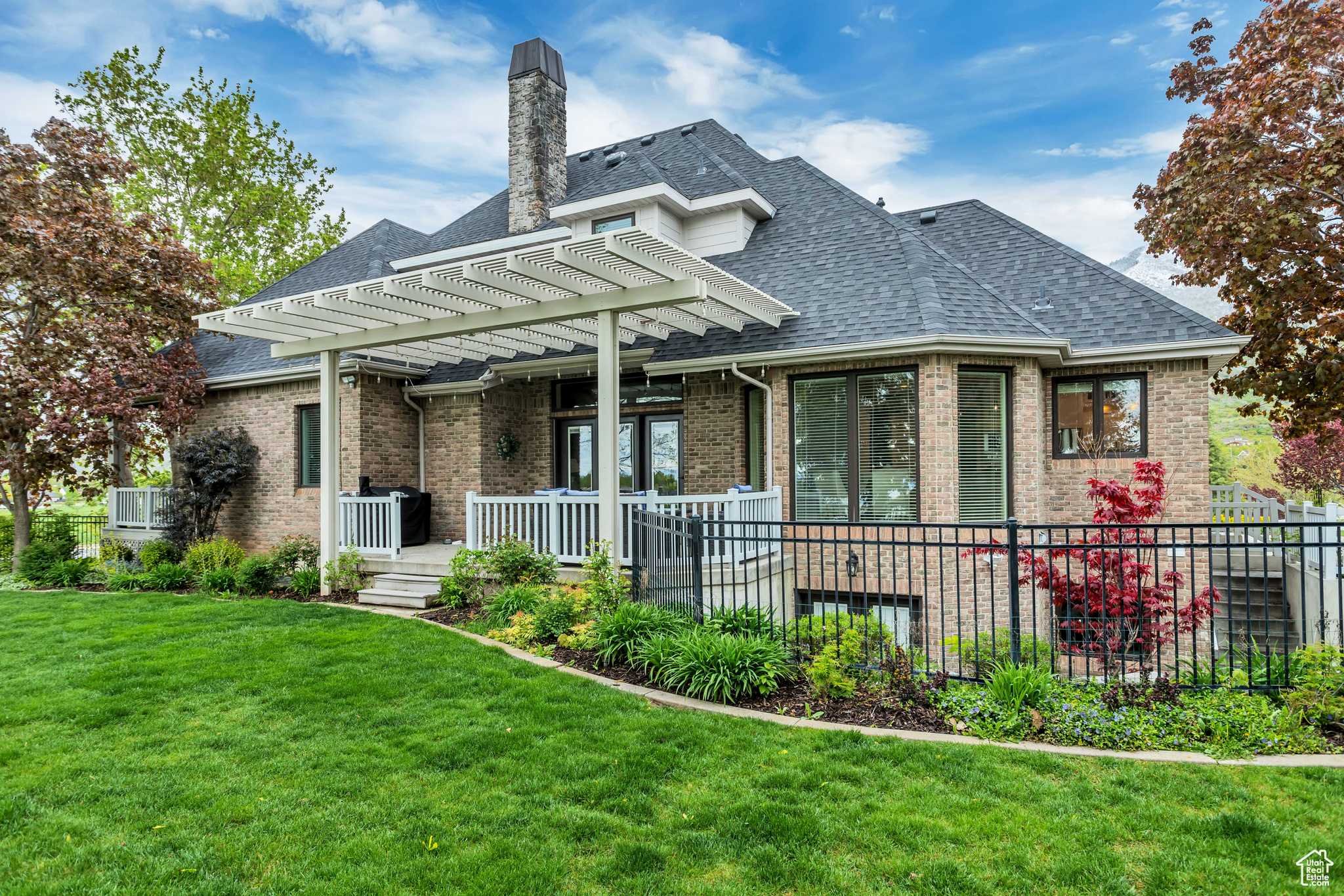 705 HAWKS REST DR
