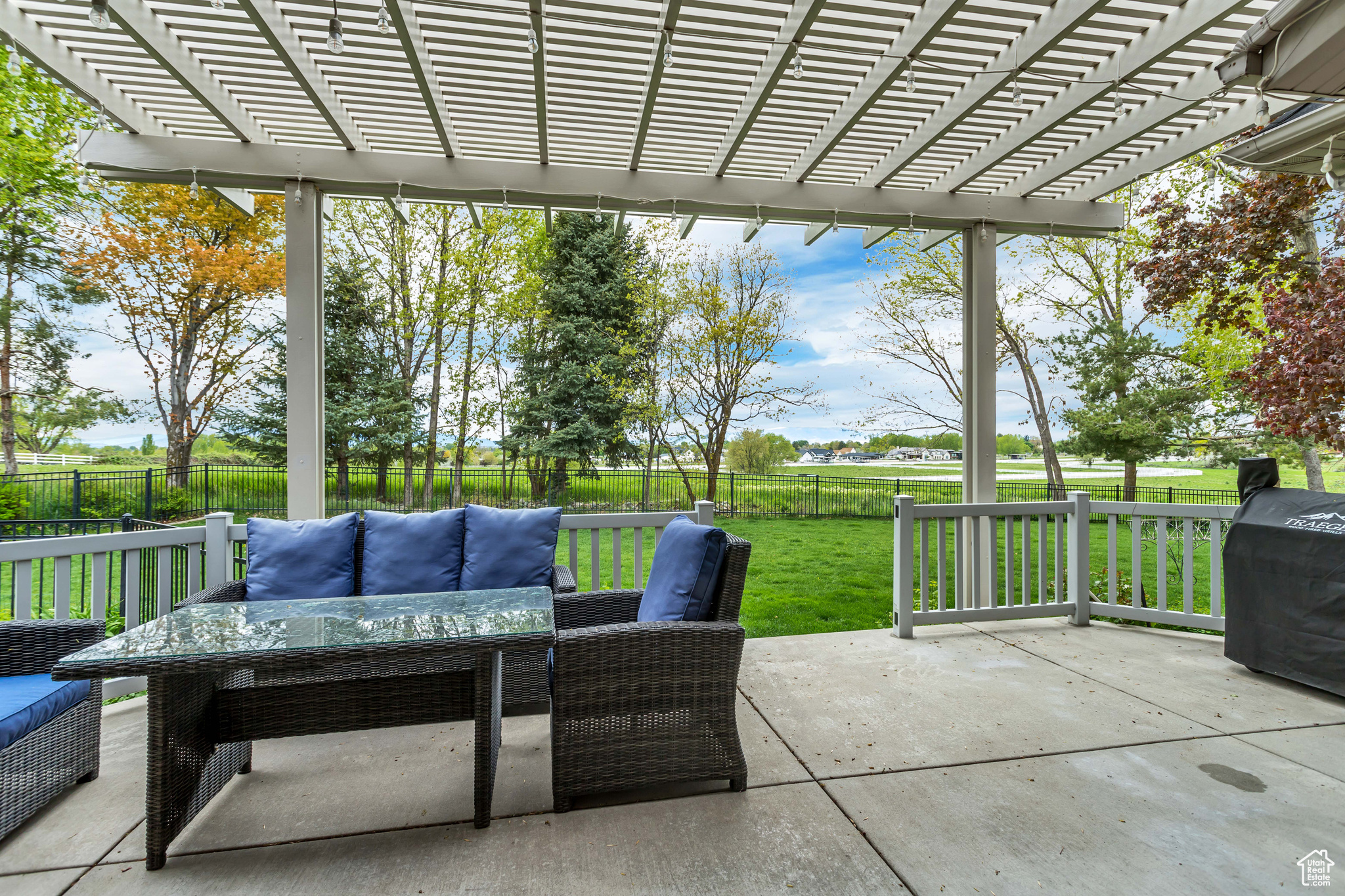 705 HAWKS REST DR