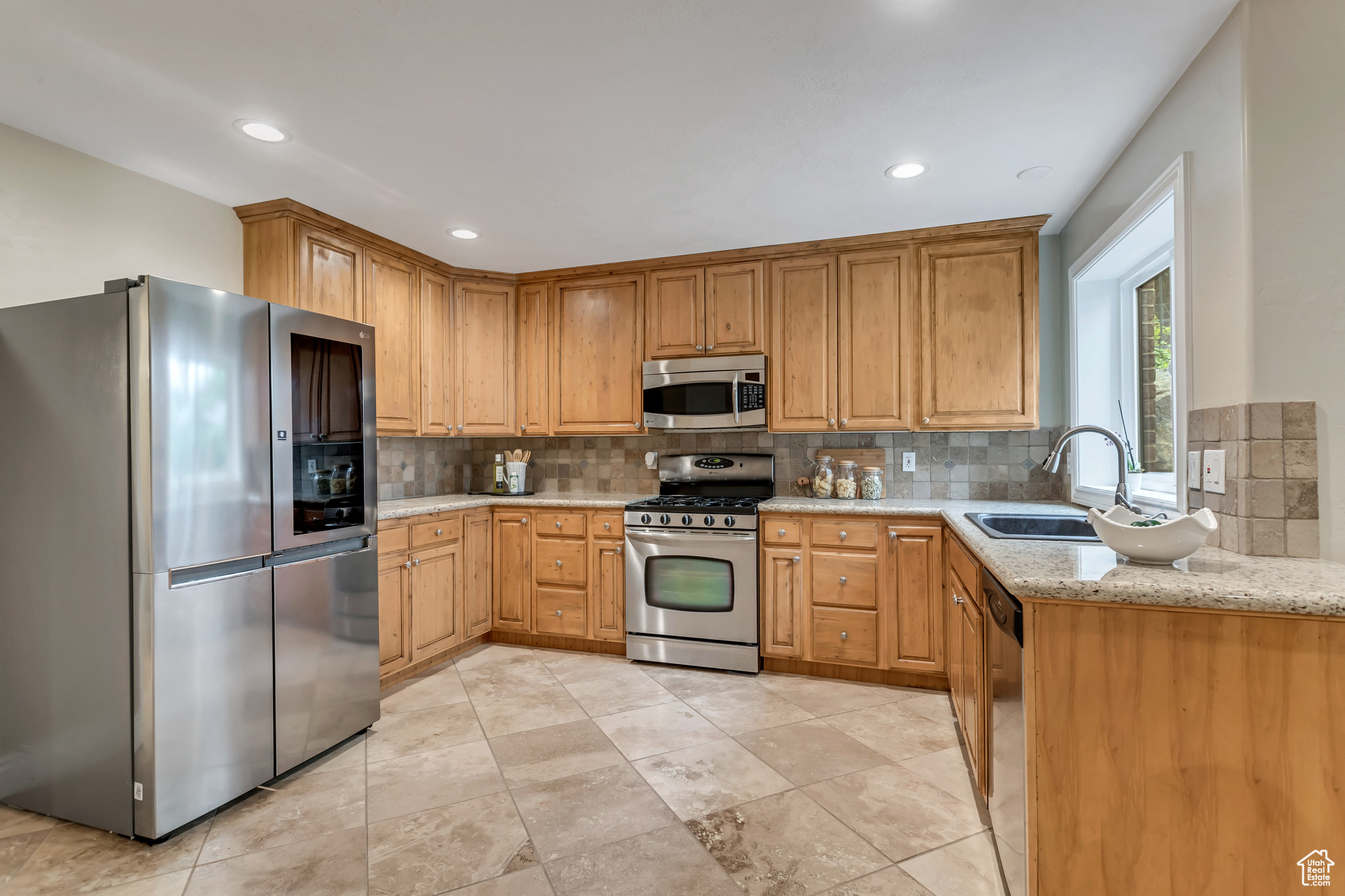 705 HAWKS REST DR