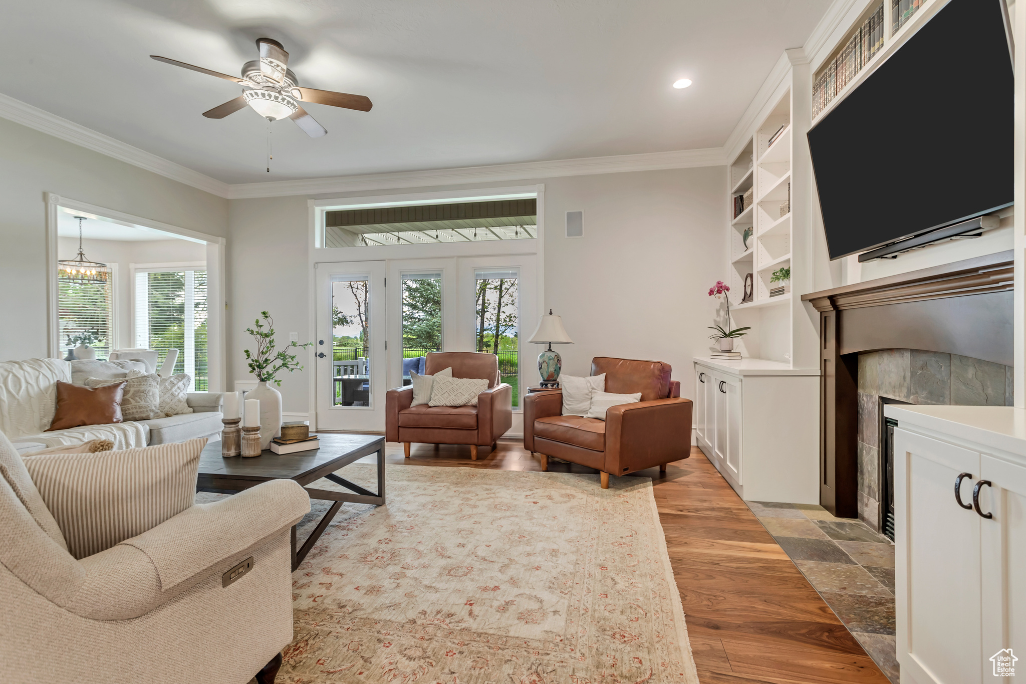 705 HAWKS REST DR
