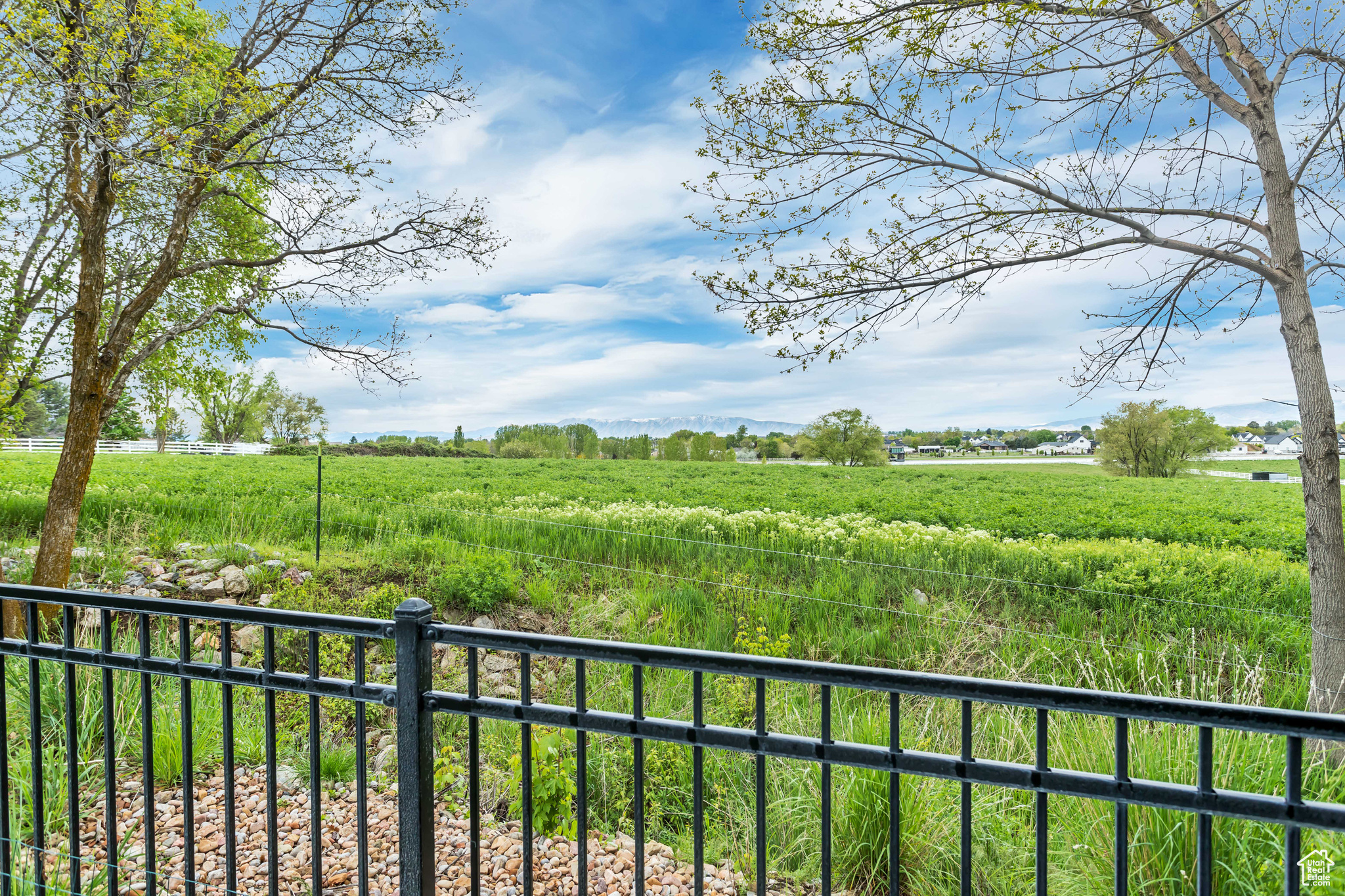 705 HAWKS REST DR