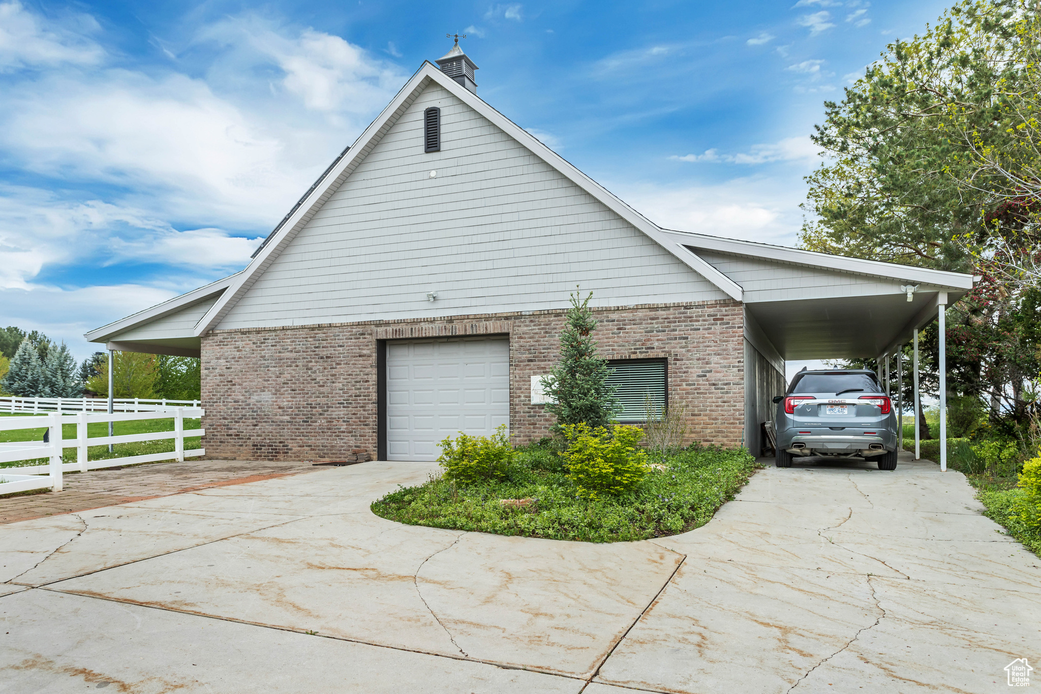 705 HAWKS REST DR