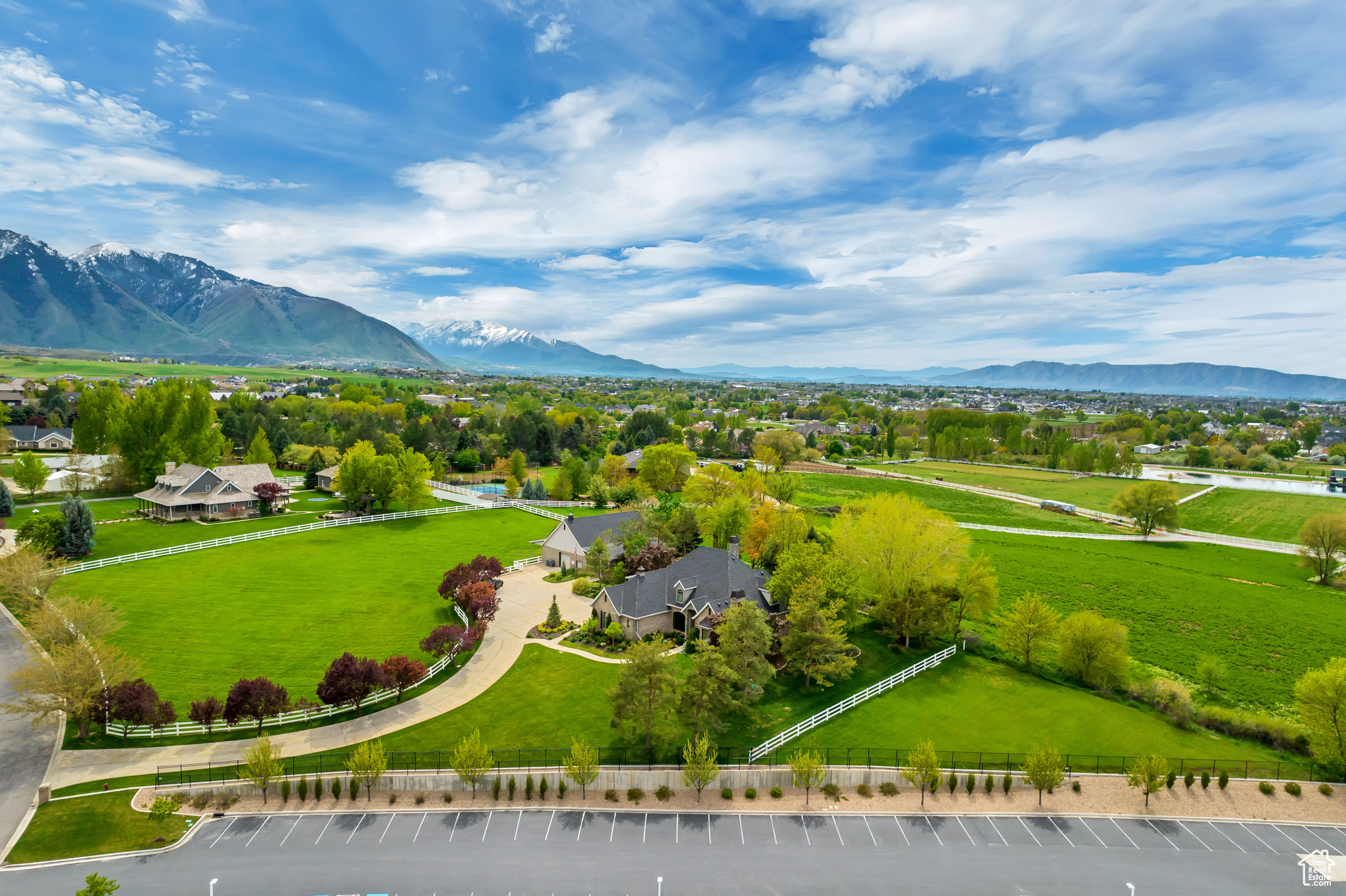 705 HAWKS REST DR