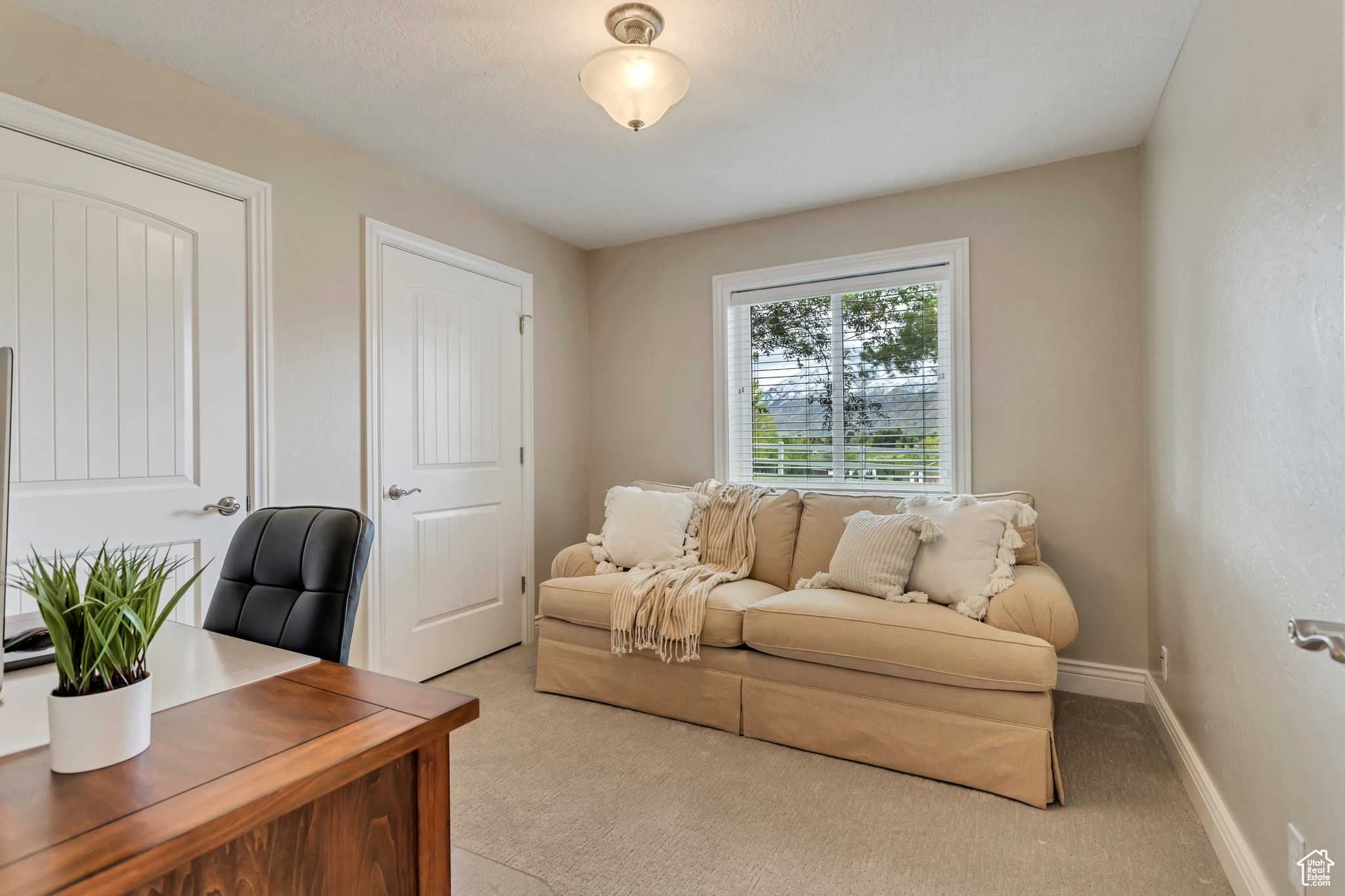 705 HAWKS REST DR