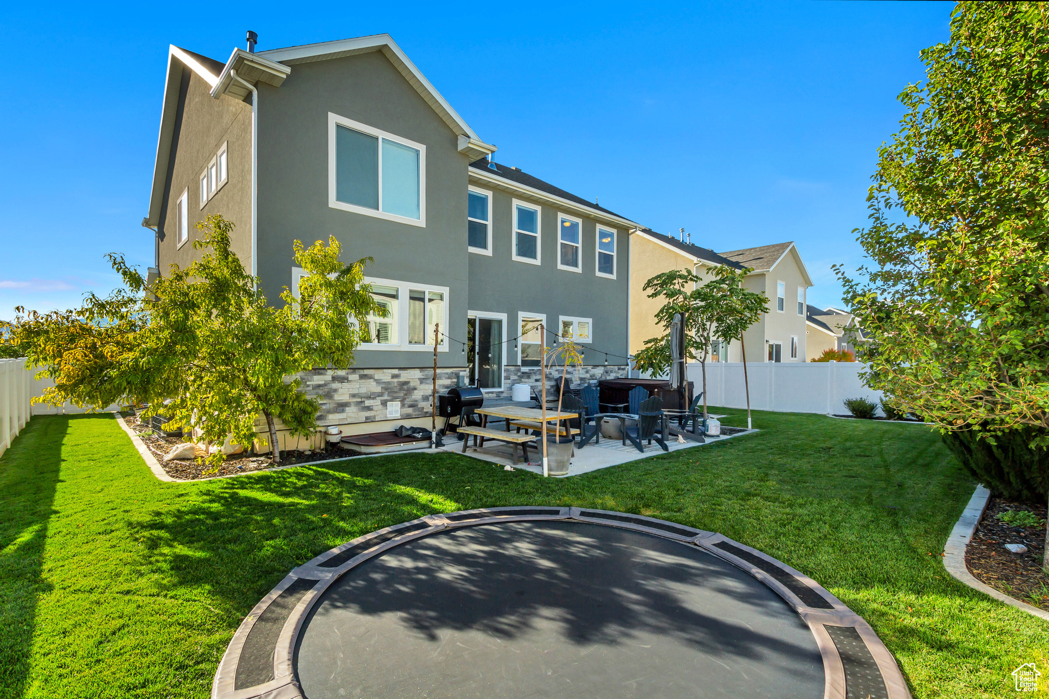 2419 E PURPLE SAGE DR