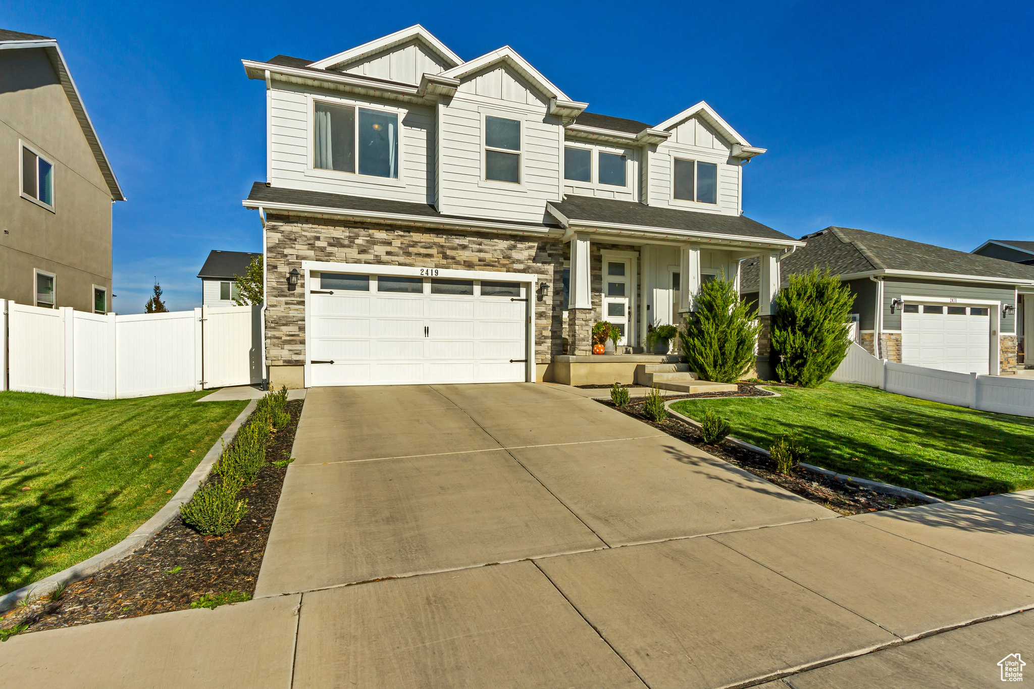 2419 E PURPLE SAGE DR