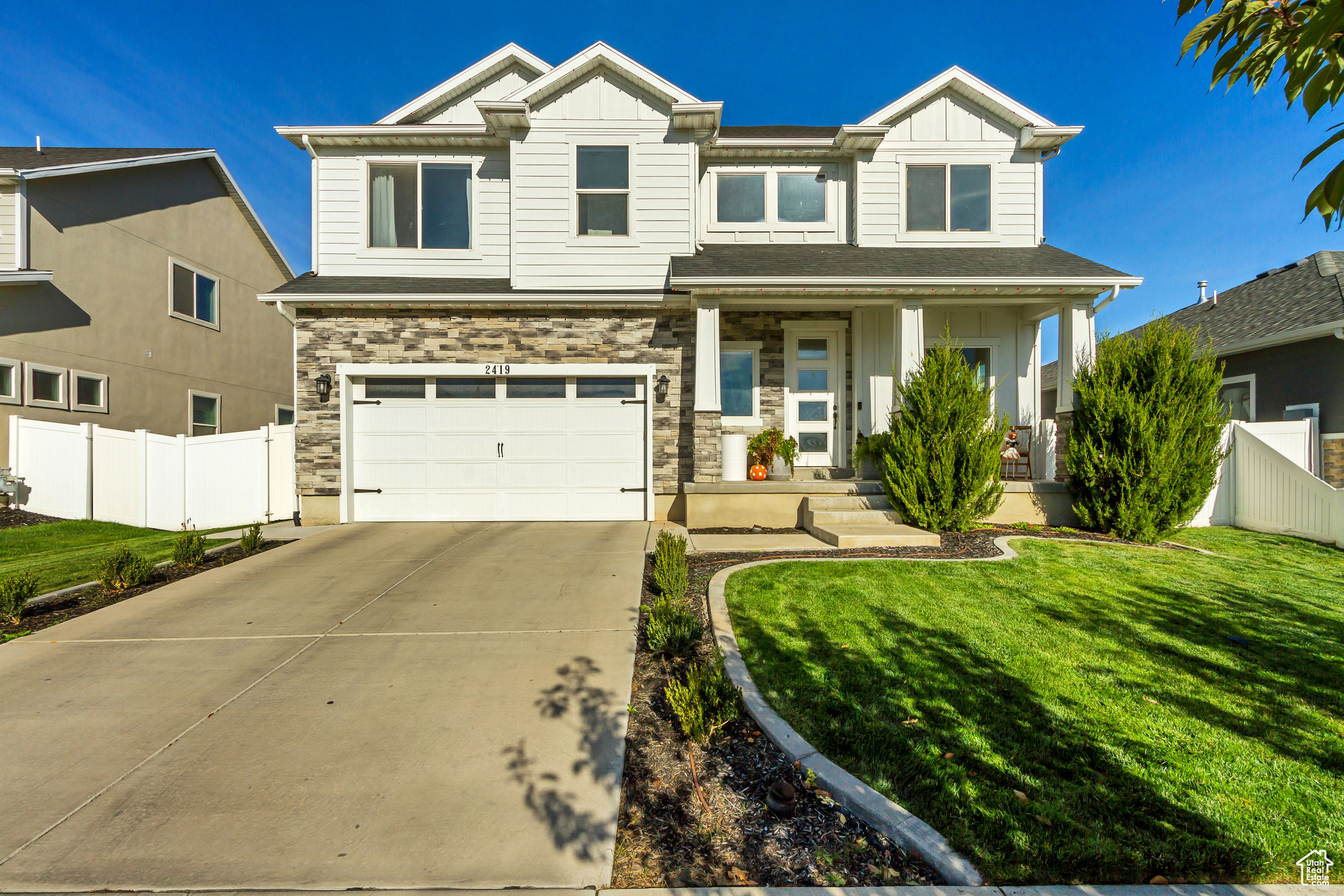 2419 E PURPLE SAGE DR