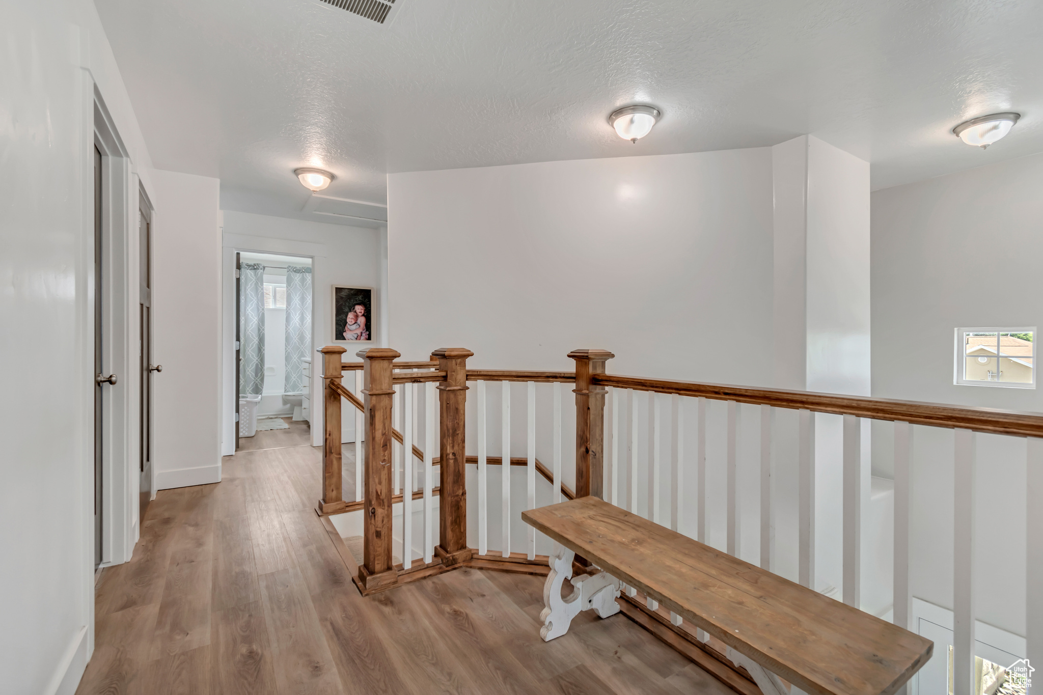 342 W ROYAL LAND DR