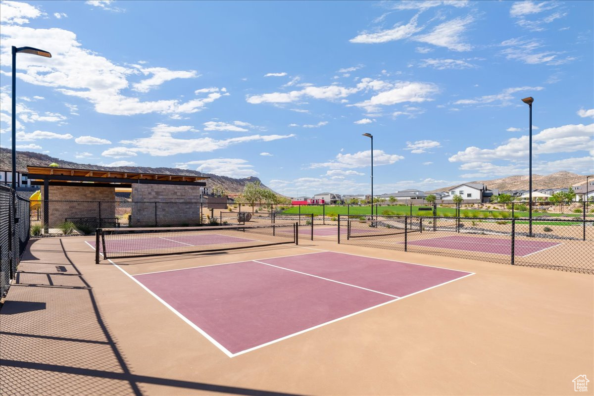 1554 S RIPPLE ROCK DR