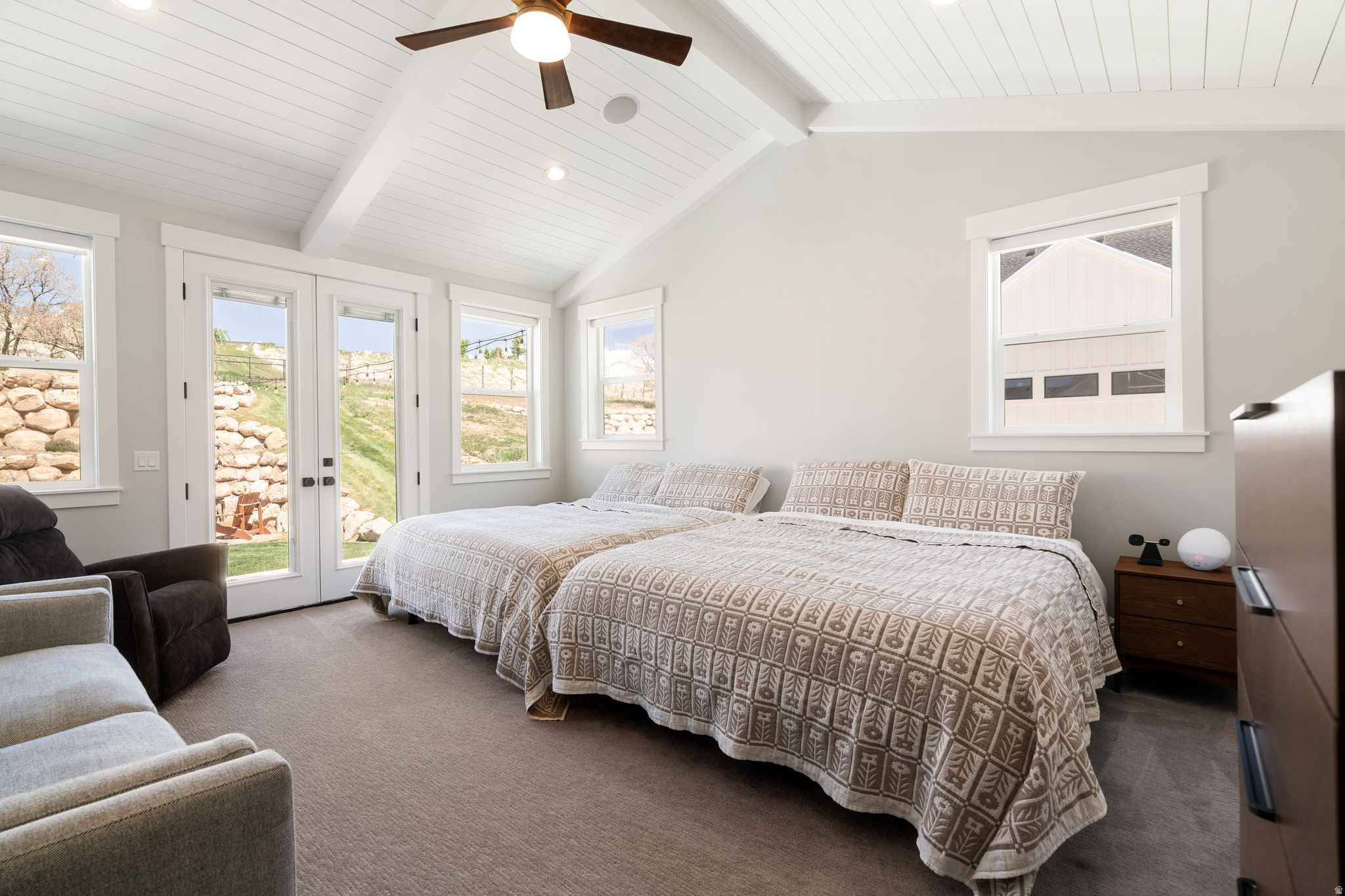 179 E TWIN HOLLOW DR #19