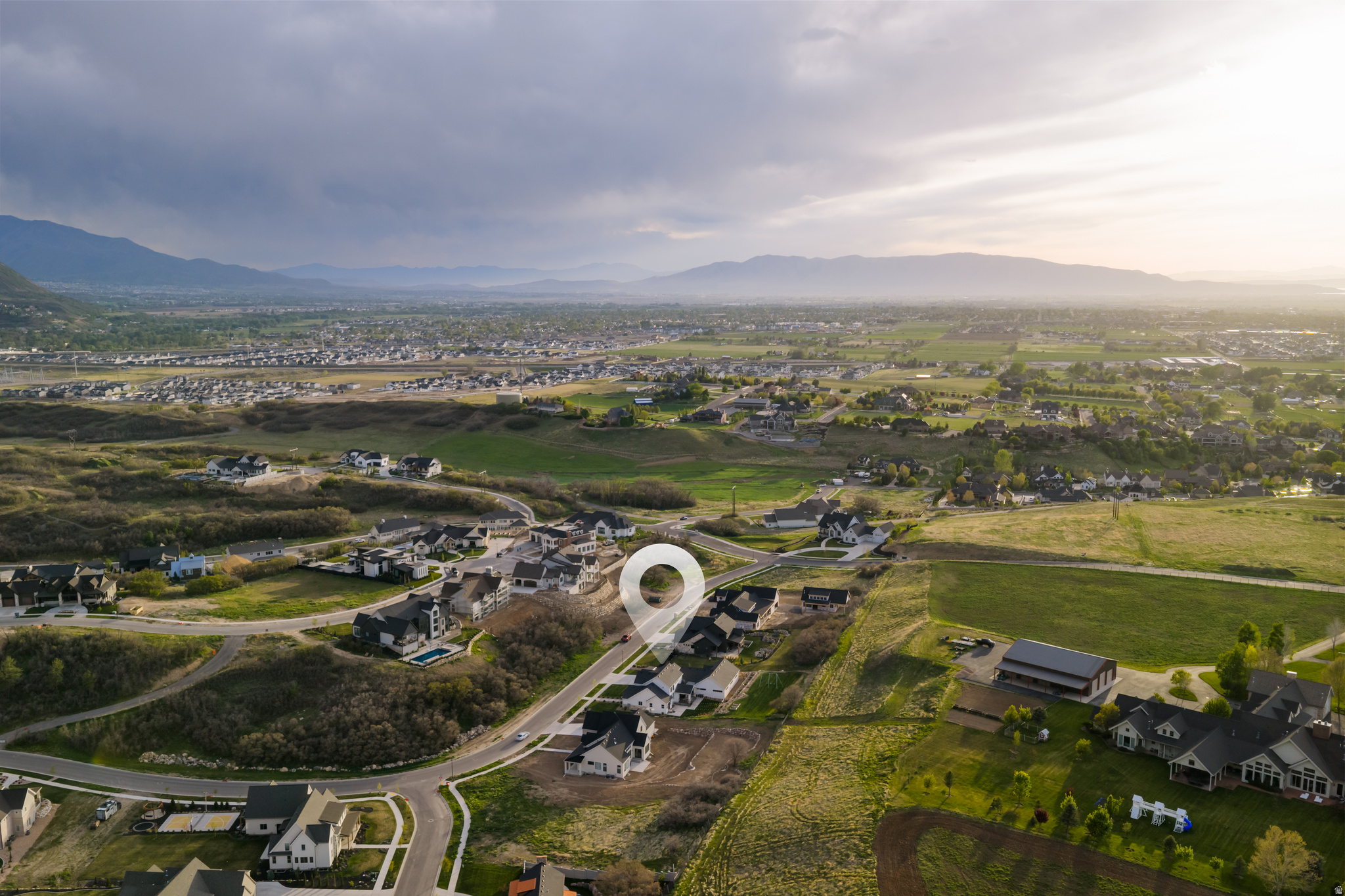 179 E TWIN HOLLOW DR #19