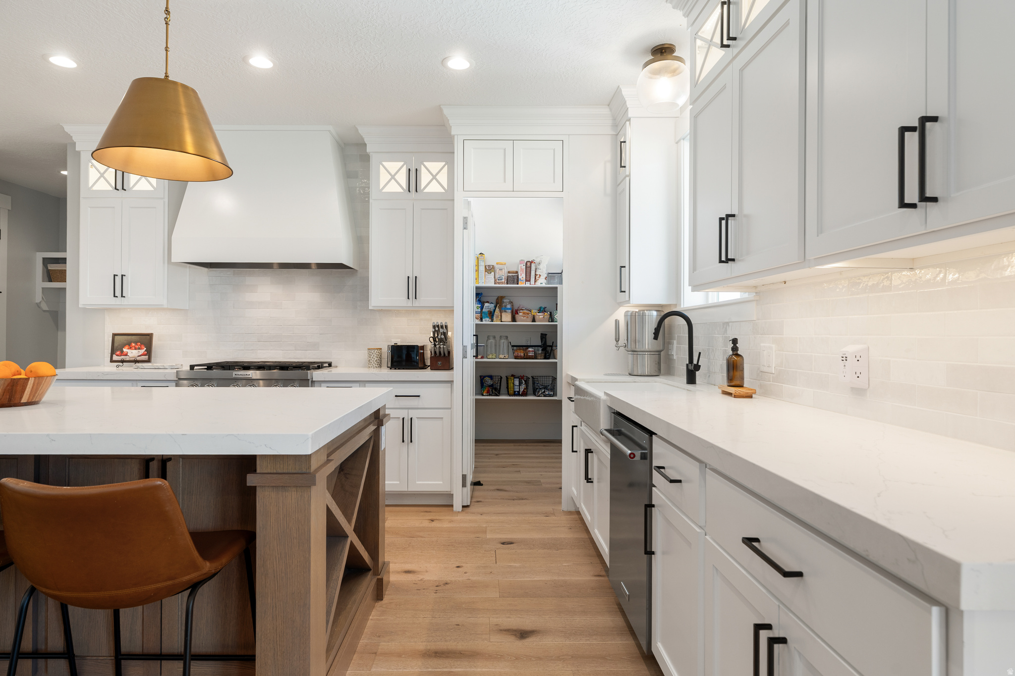 179 E TWIN HOLLOW DR #19