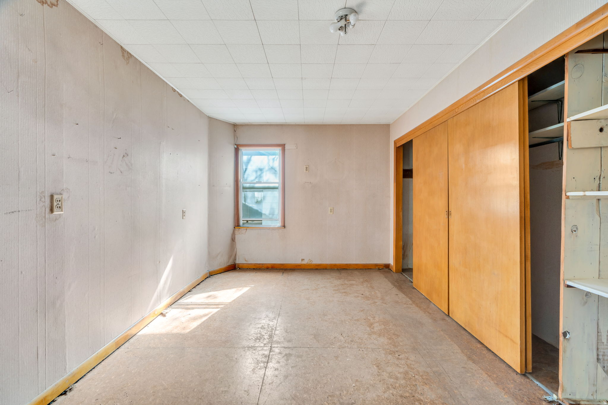 1155 S 400 E