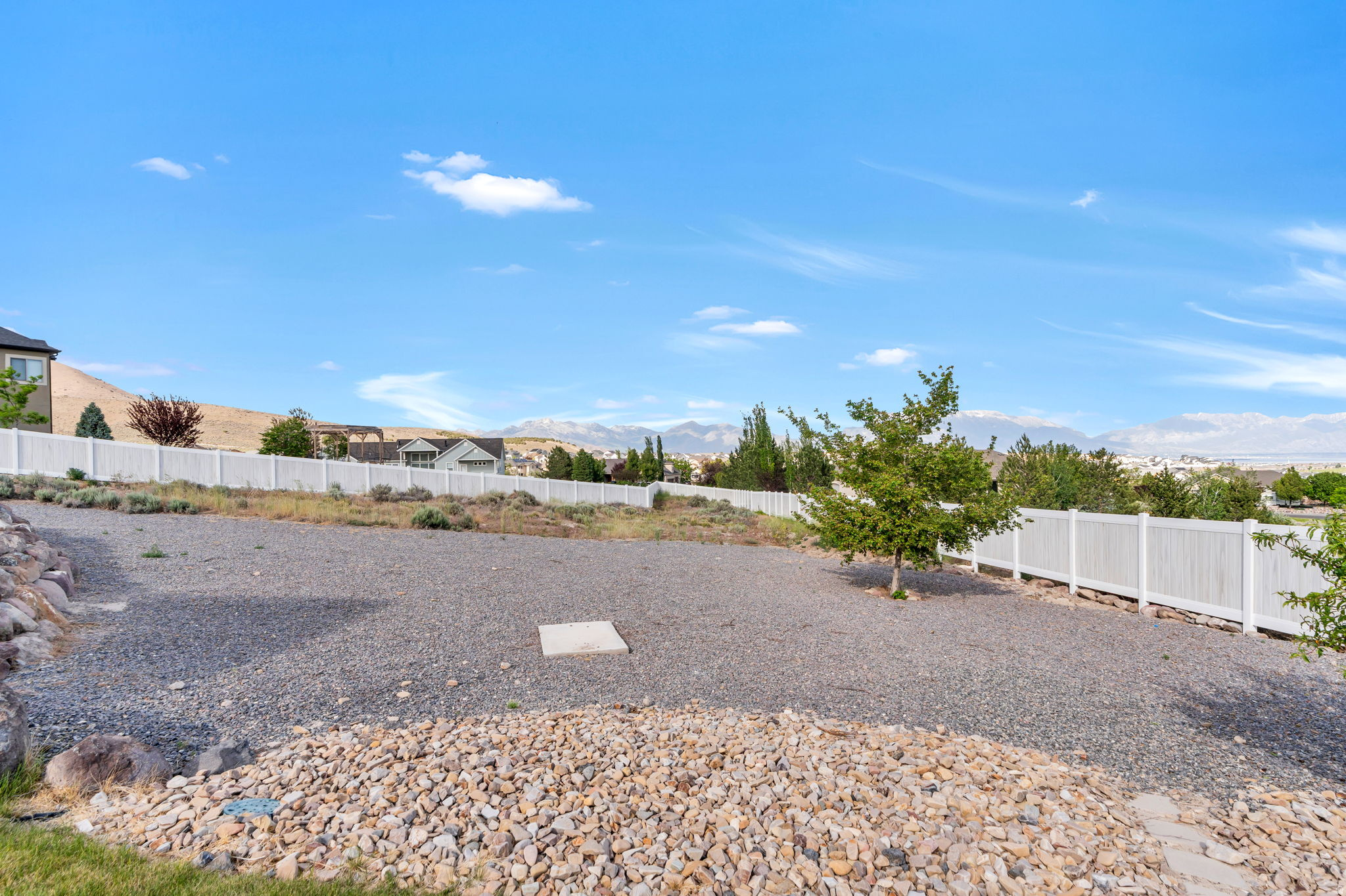 2872 E SORREL DR