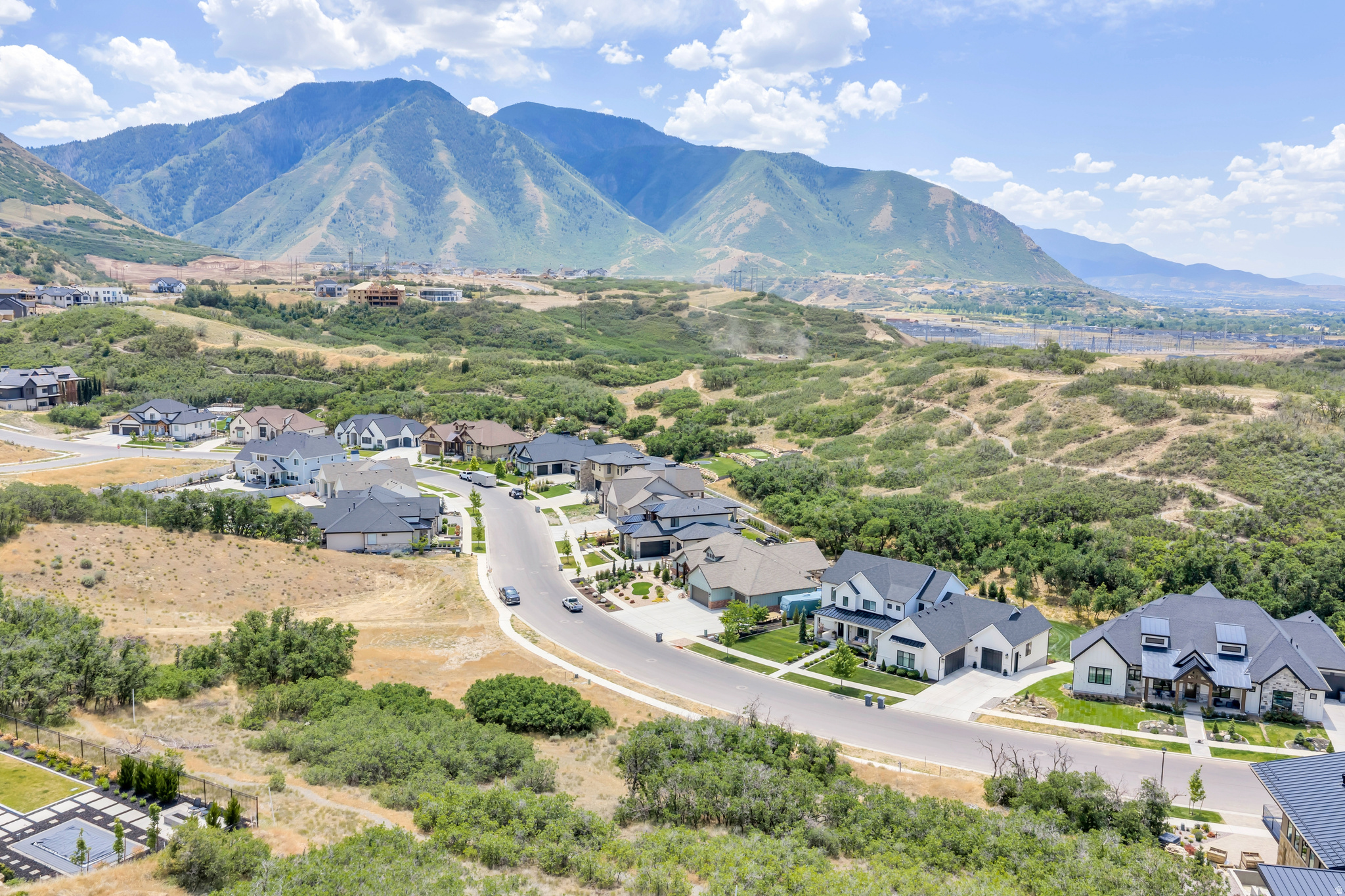 3383 S MAPLETON ESTATES DR Unit: 18