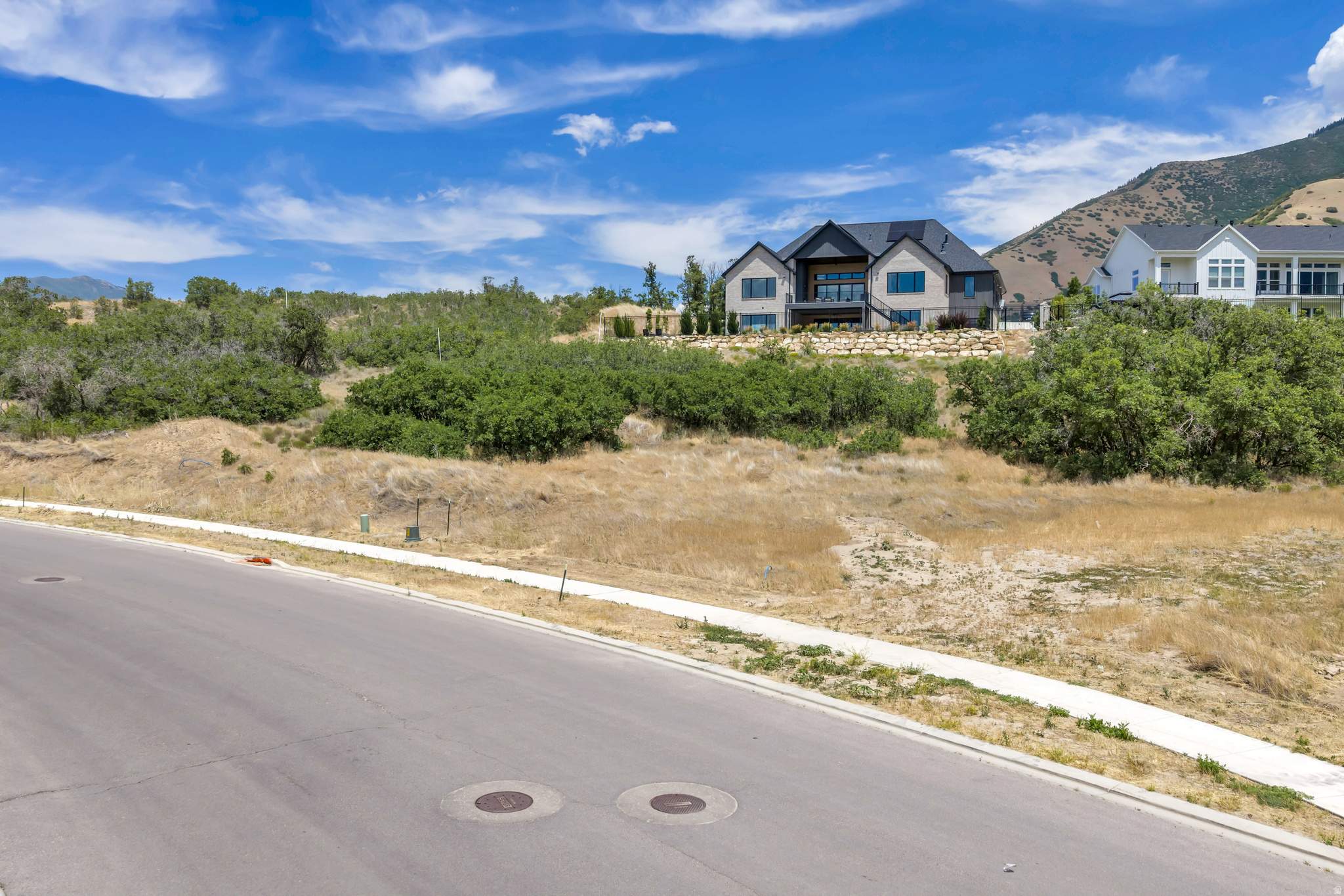 3383 S MAPLETON ESTATES DR Unit: 18