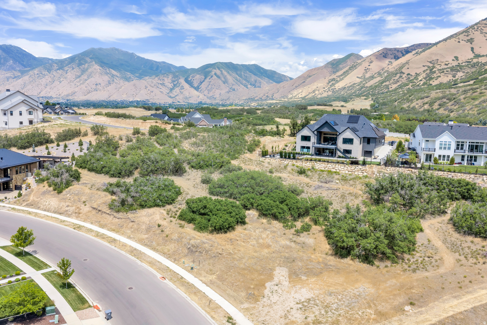3383 S MAPLETON ESTATES DR Unit: 18