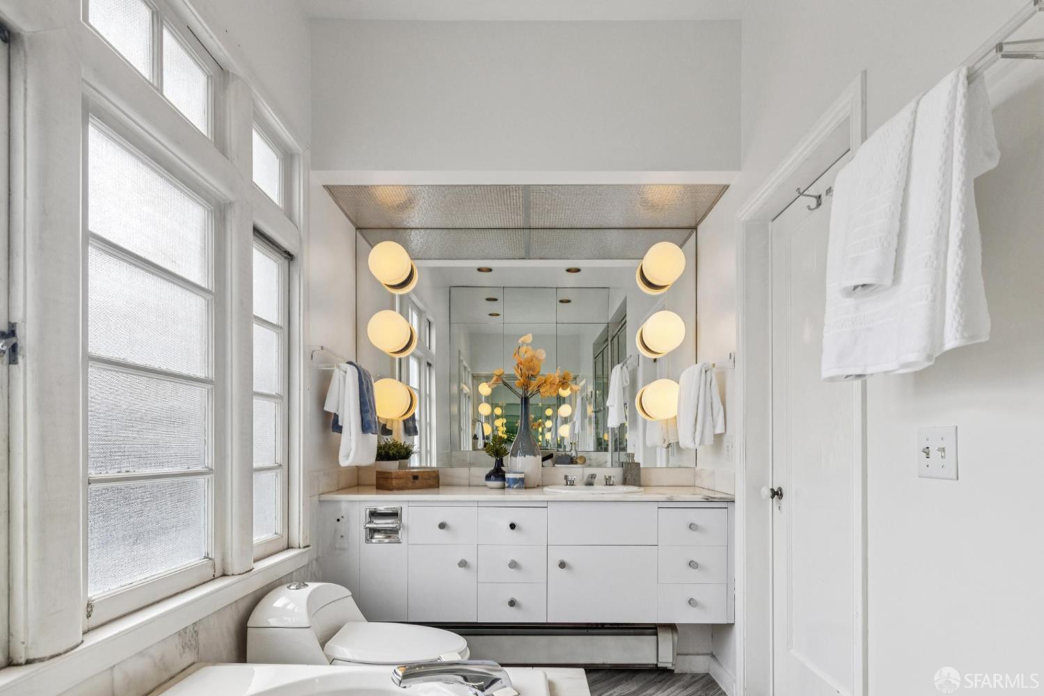 2304 Washington Street # 100